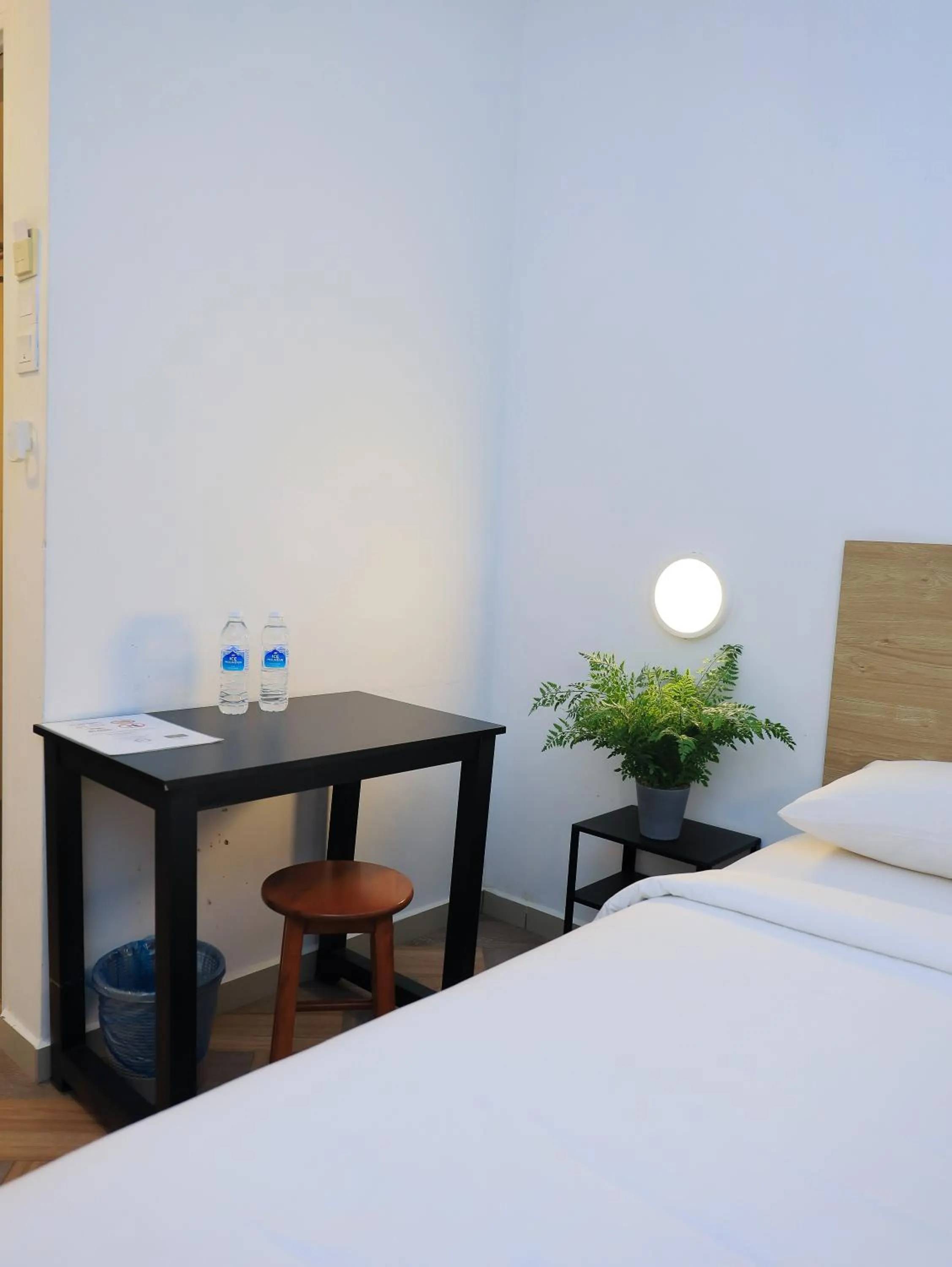 Bed in BIG TREE HOTEL