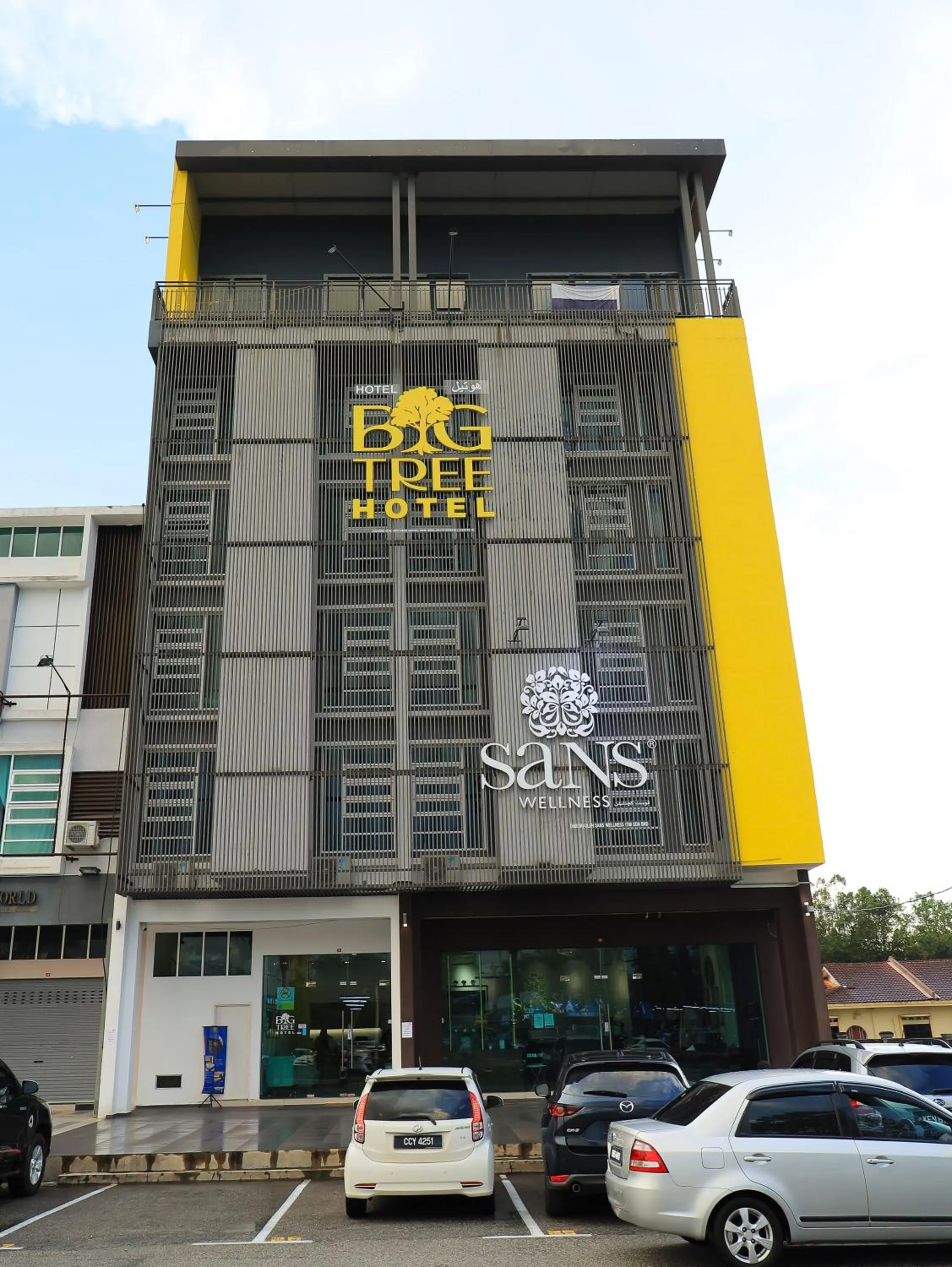 Property building in BIG TREE HOTEL