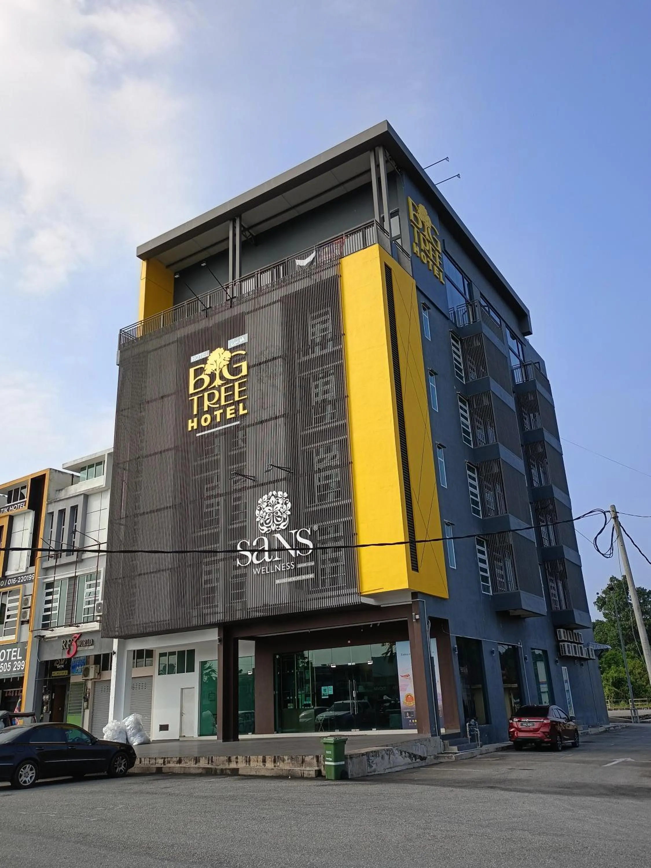 Property building in BIG TREE HOTEL