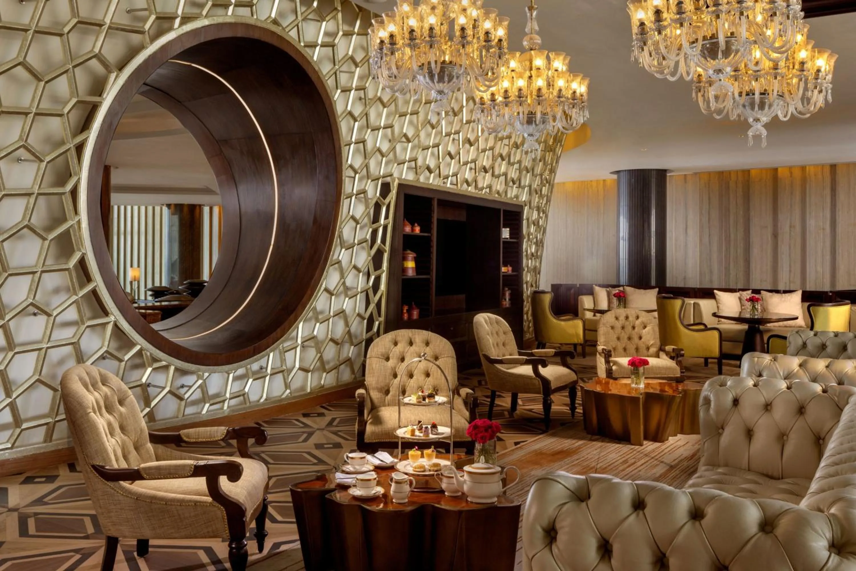 Lobby or reception in ITC Ratnadipa, a Luxury Collection Hotel, Colombo