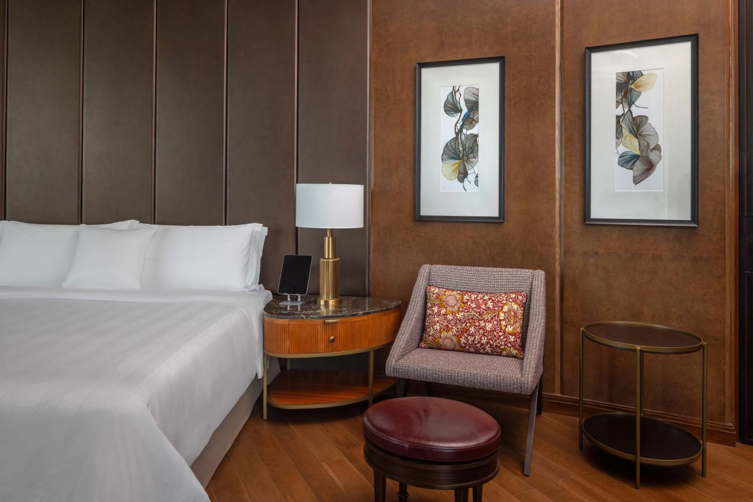 Bedroom, Bed in ITC Ratnadipa, a Luxury Collection Hotel, Colombo