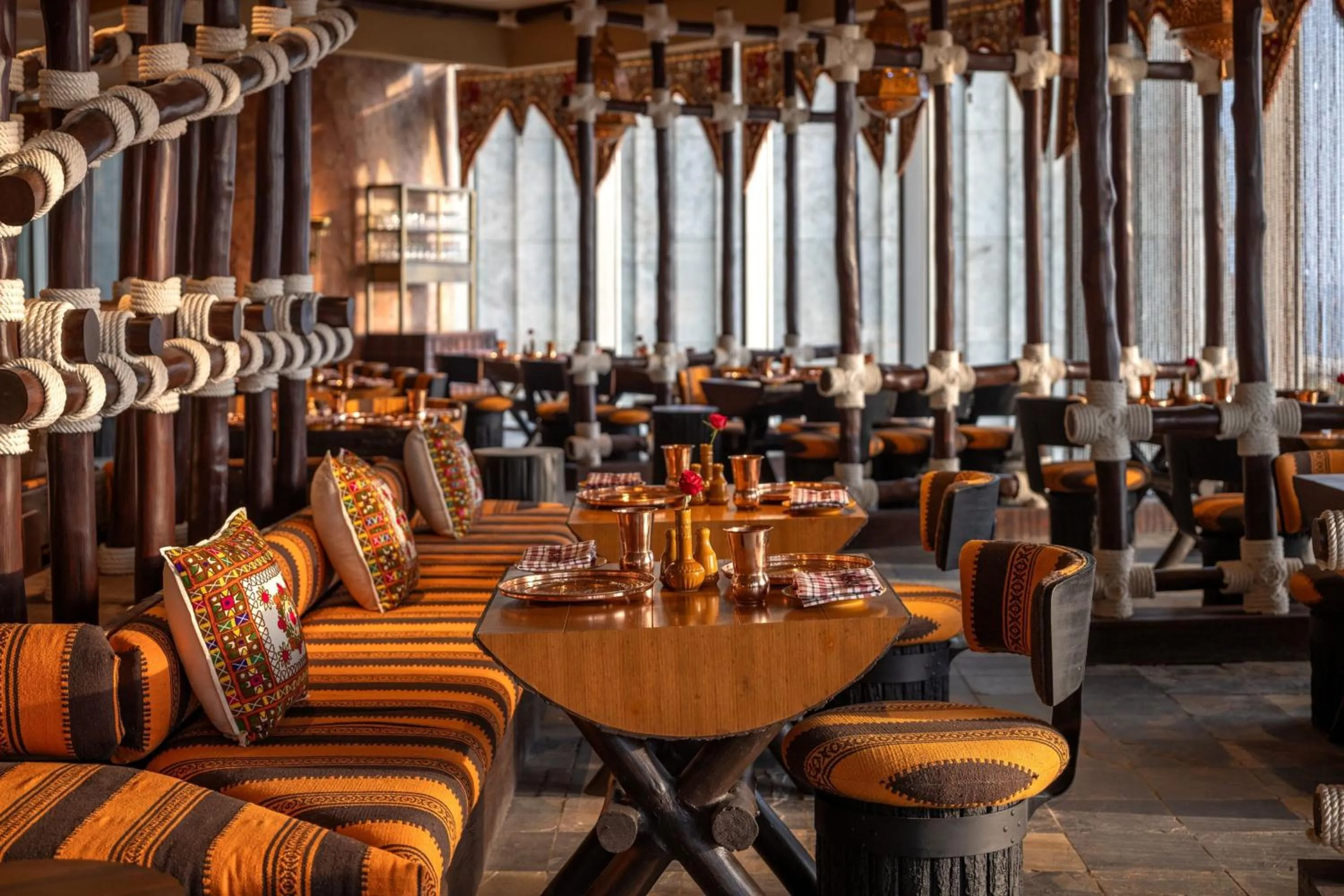 Restaurant/places to eat in ITC Ratnadipa, a Luxury Collection Hotel, Colombo