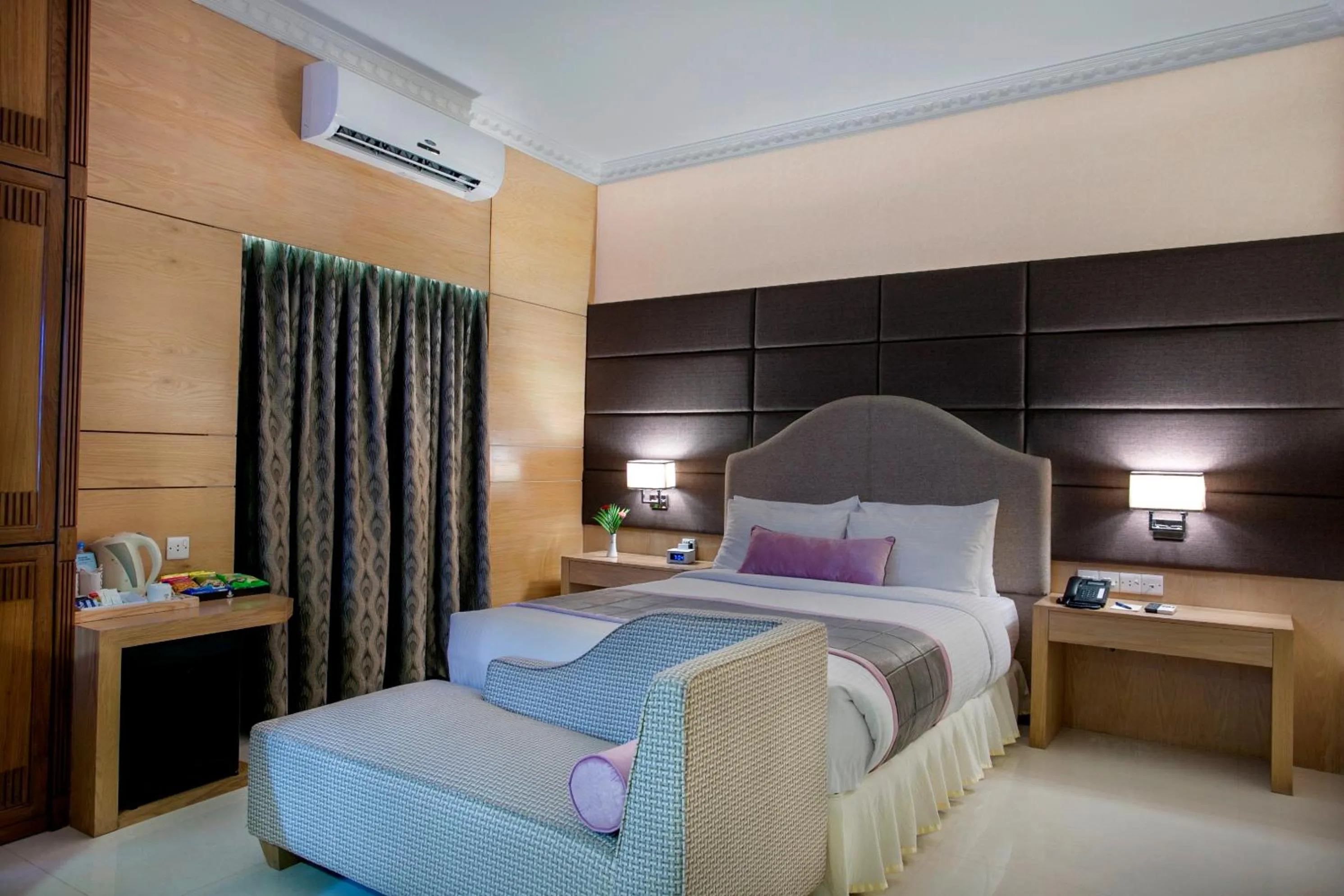 Photo of the whole room, Bed in Ascott Palace Dhaka