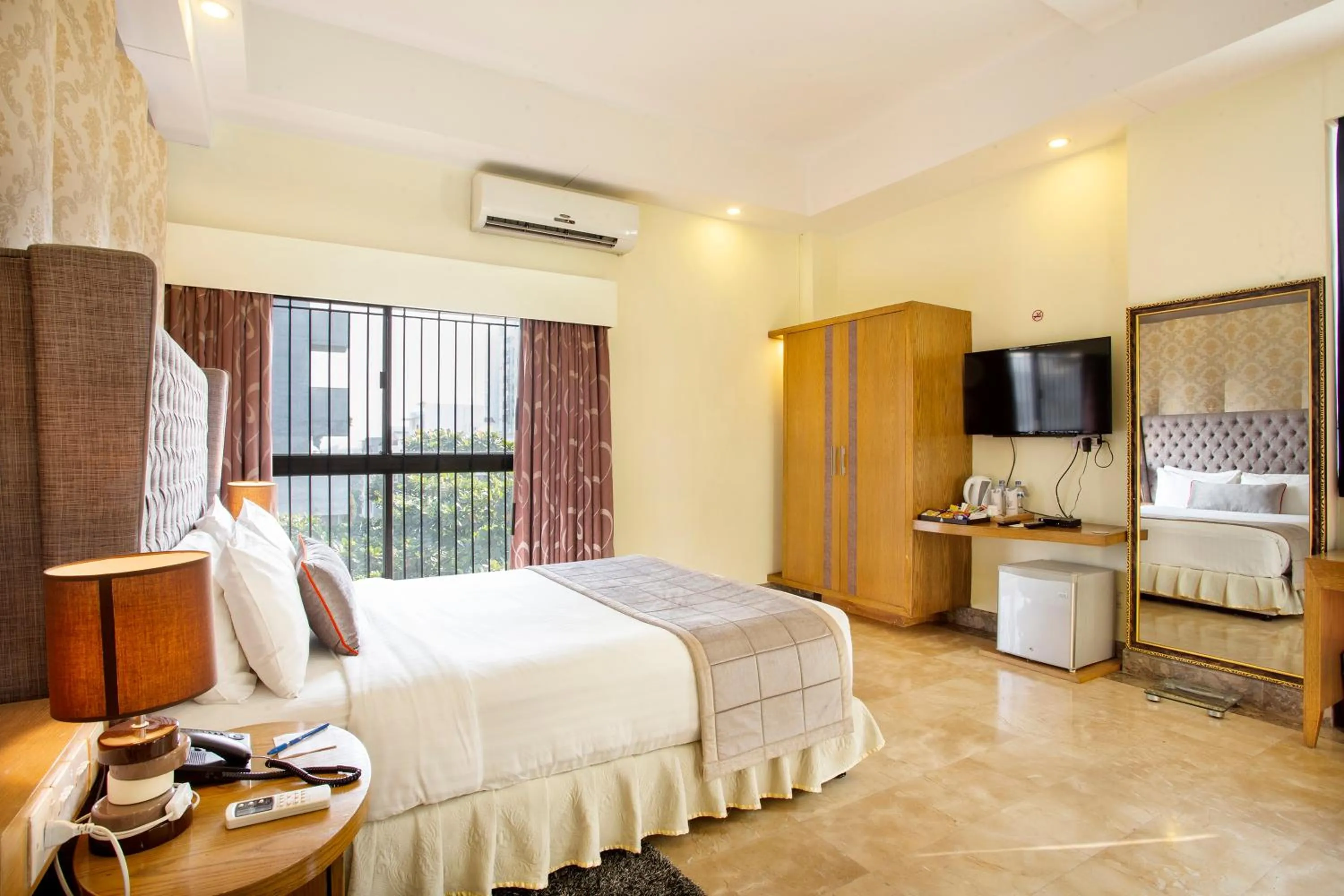 Photo of the whole room, Bed in Ascott Palace Dhaka