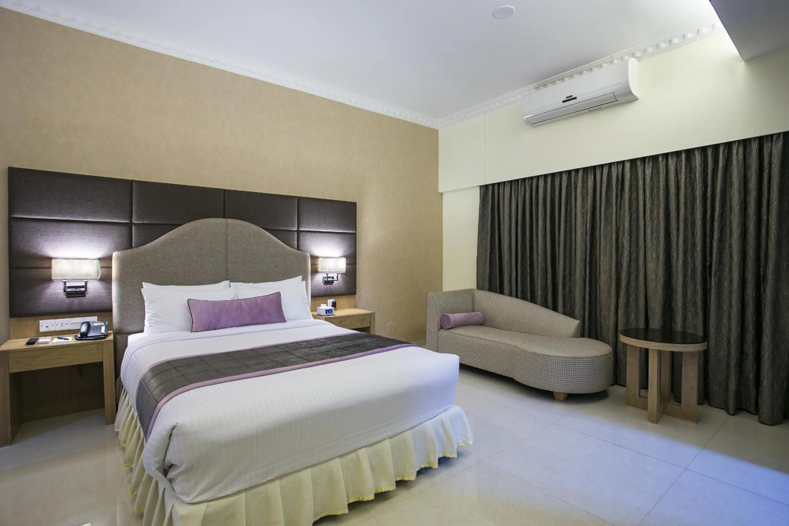 Bedroom, Bed in Ascott Palace Dhaka