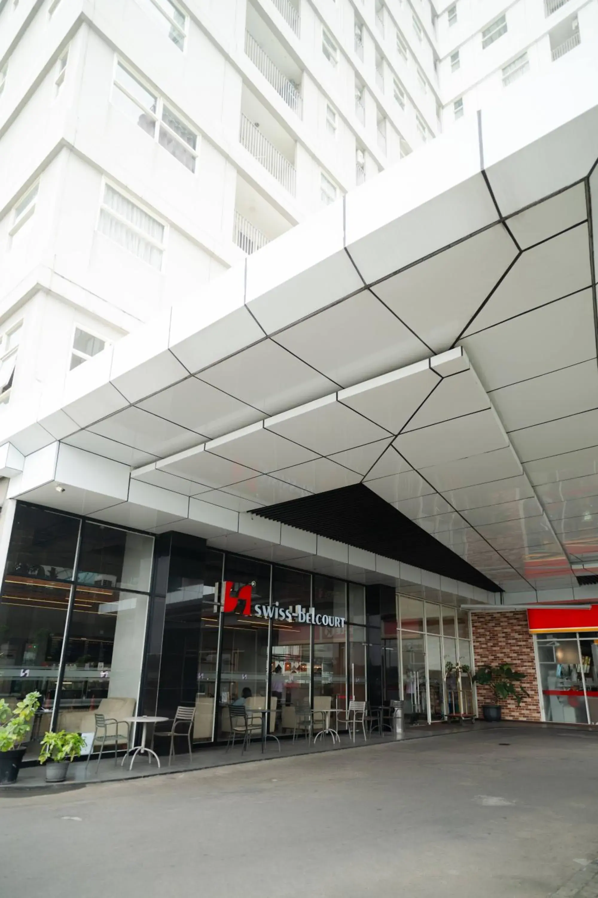 Swiss-Belcourt Serpong Swiss-Belcourt Serpong