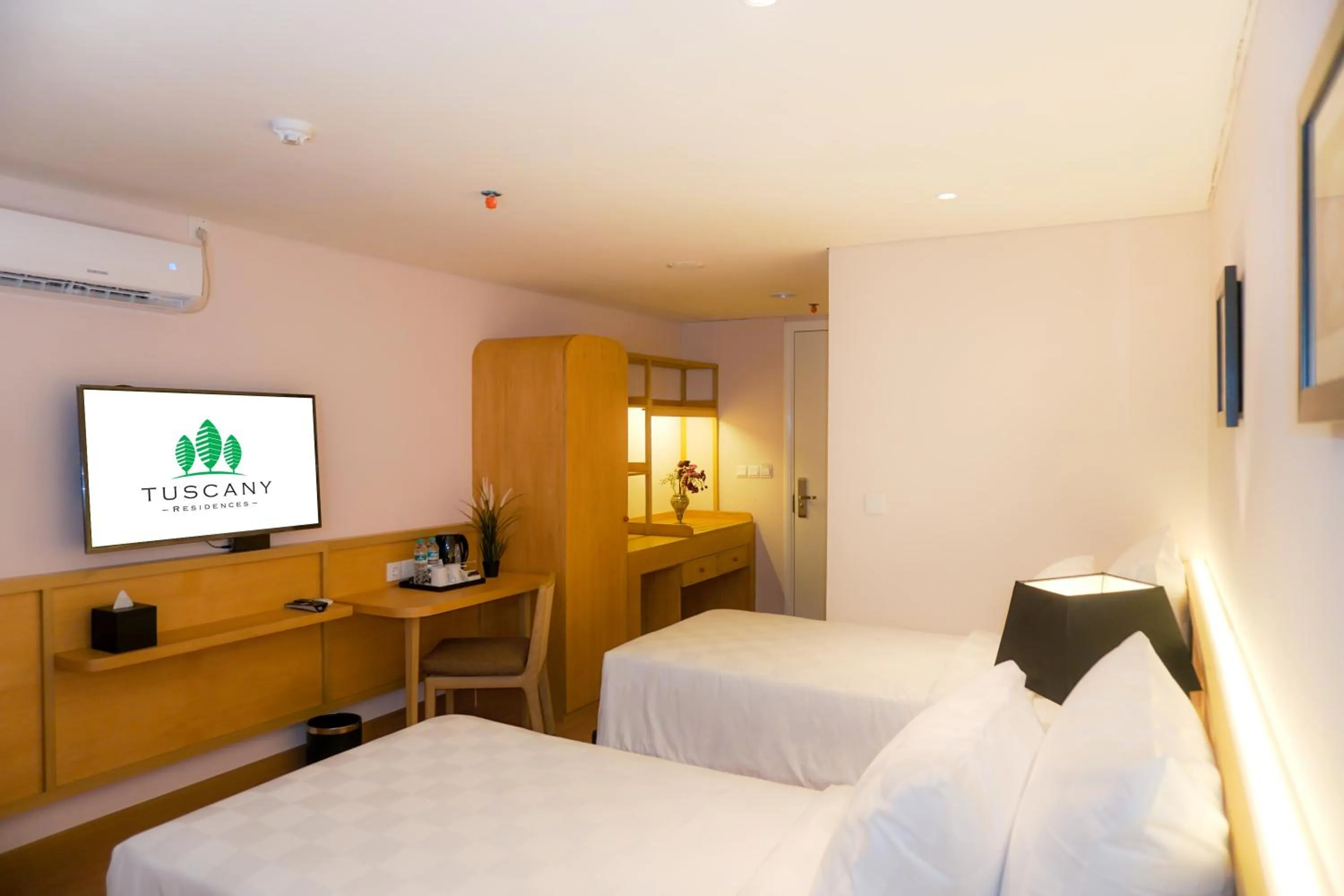 Bedroom, Bed in Swiss-Belcourt Serpong