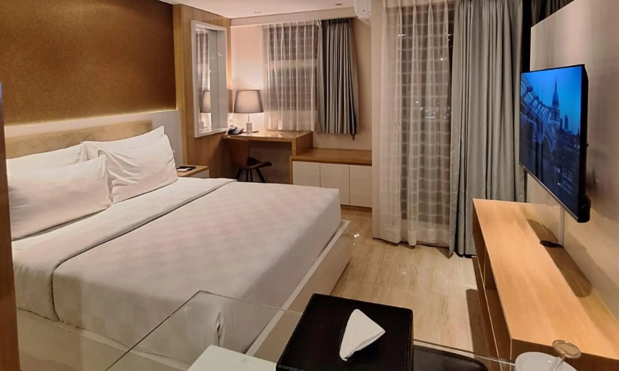 Bedroom, Bed in Swiss-Belcourt Serpong