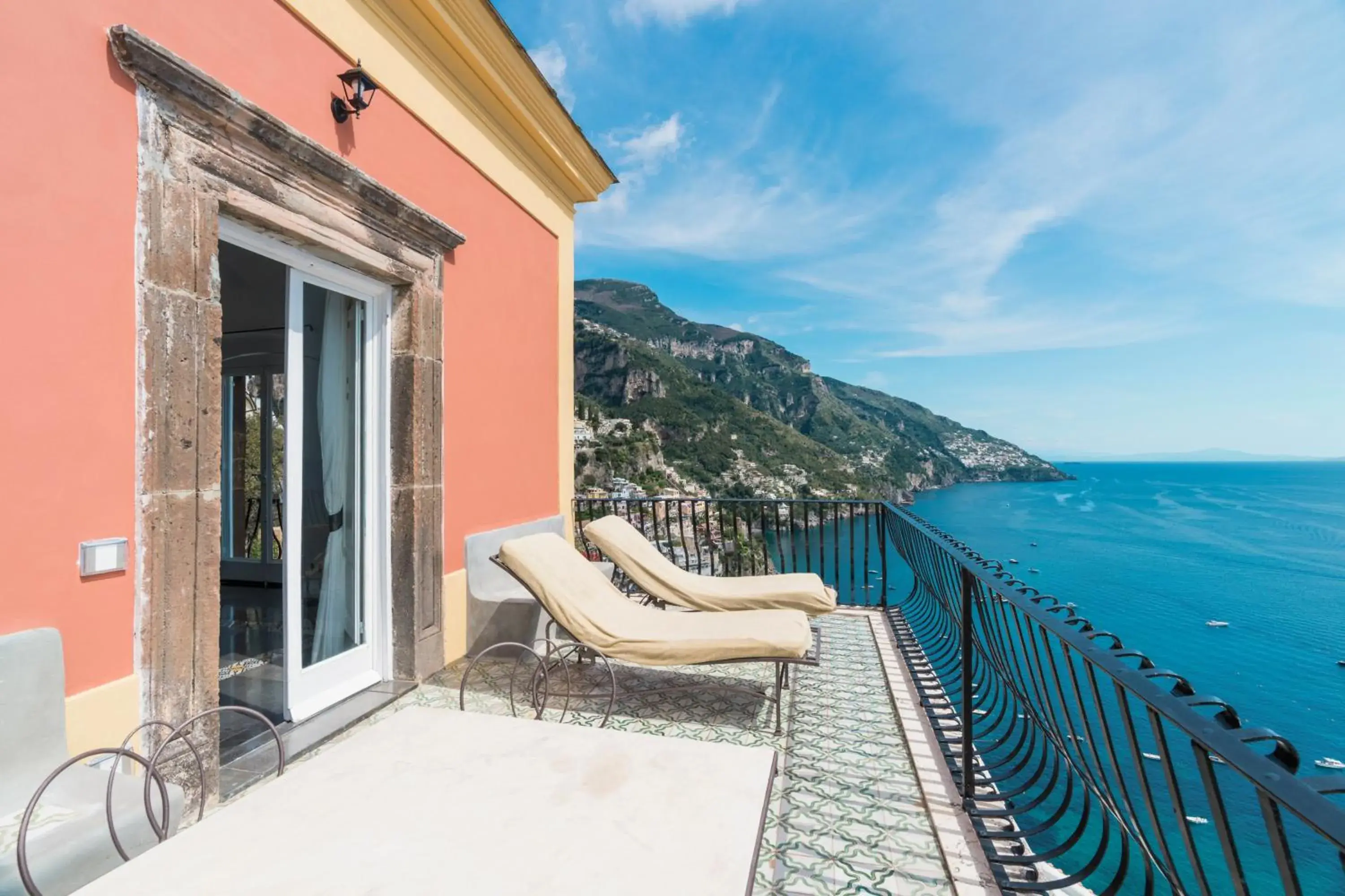 King Suite with Sea View in Villa Magia King Suite with Sea View in Villa Magia