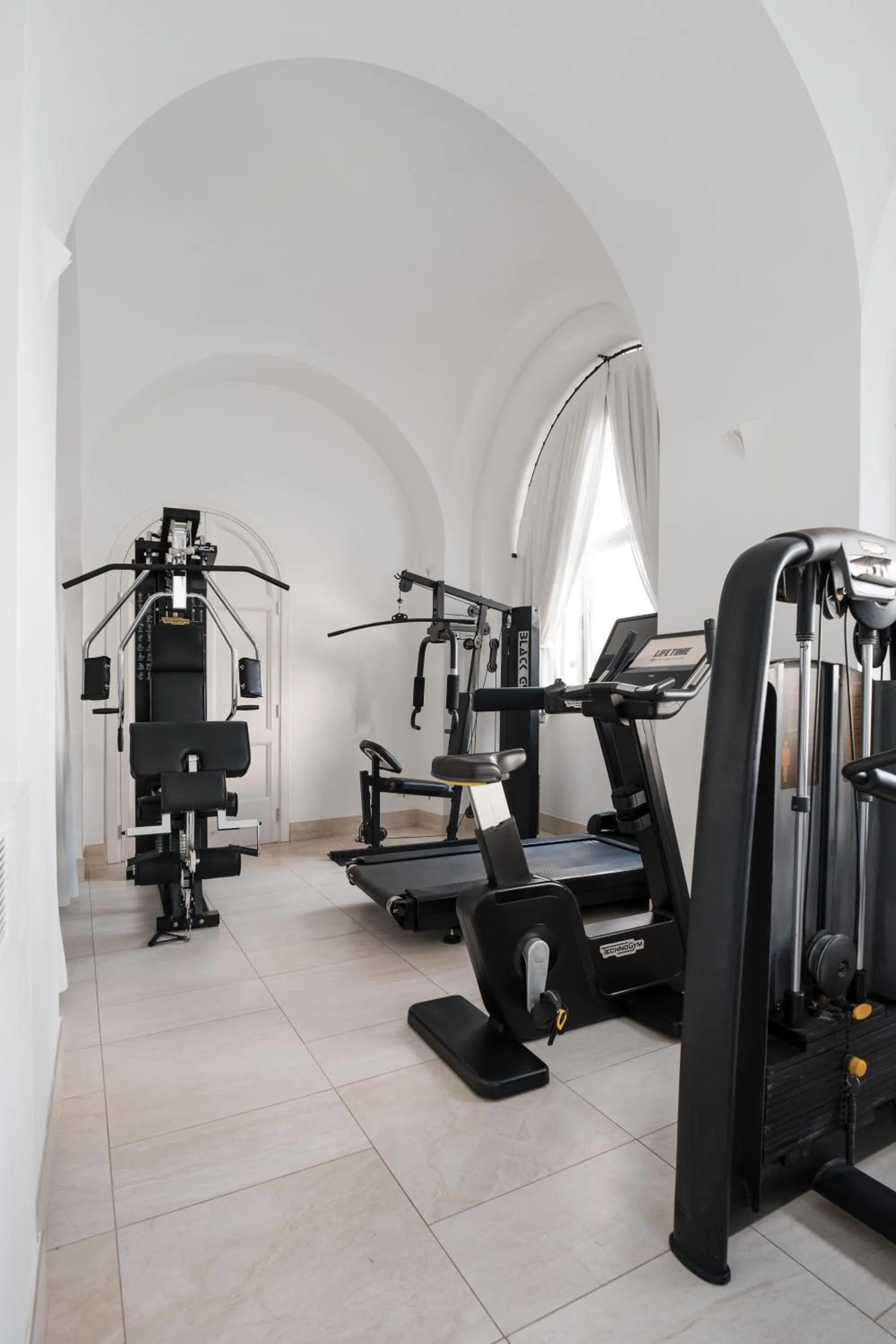 Fitness centre/facilities in Villa Magia