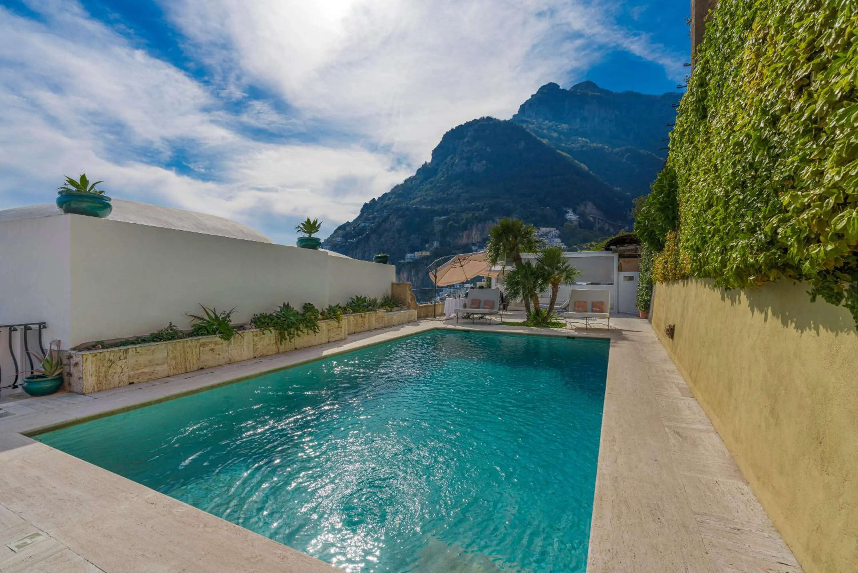 Pool view in Villa Magia