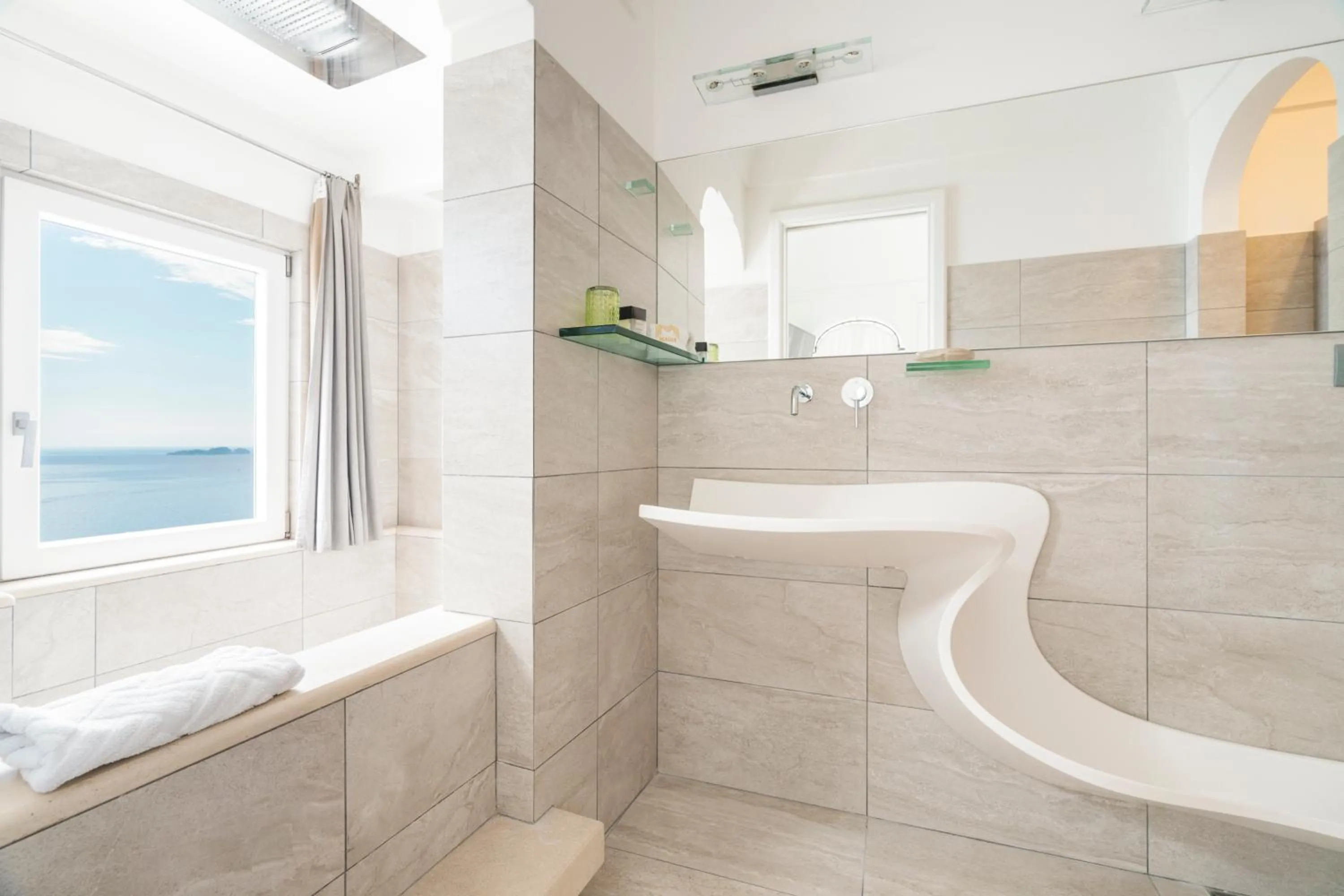 Shower in Villa Magia