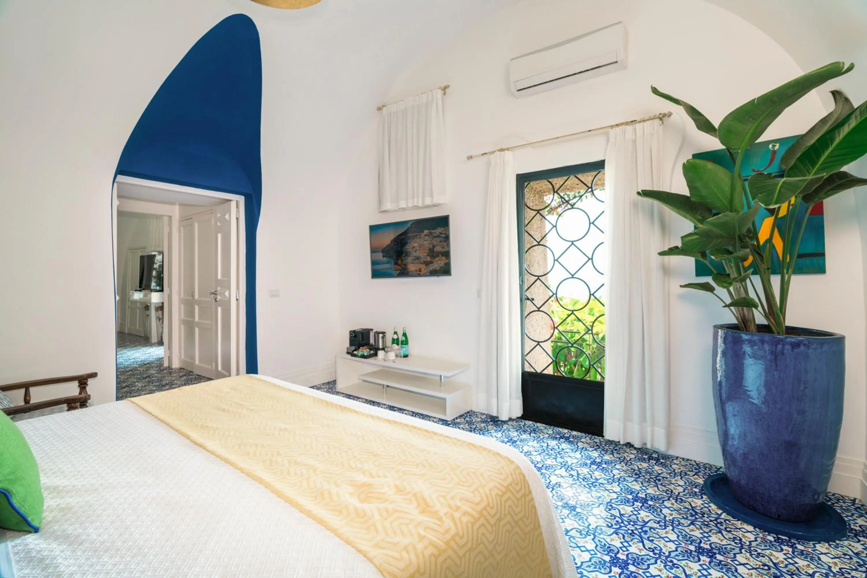 Bed in Villa Magia