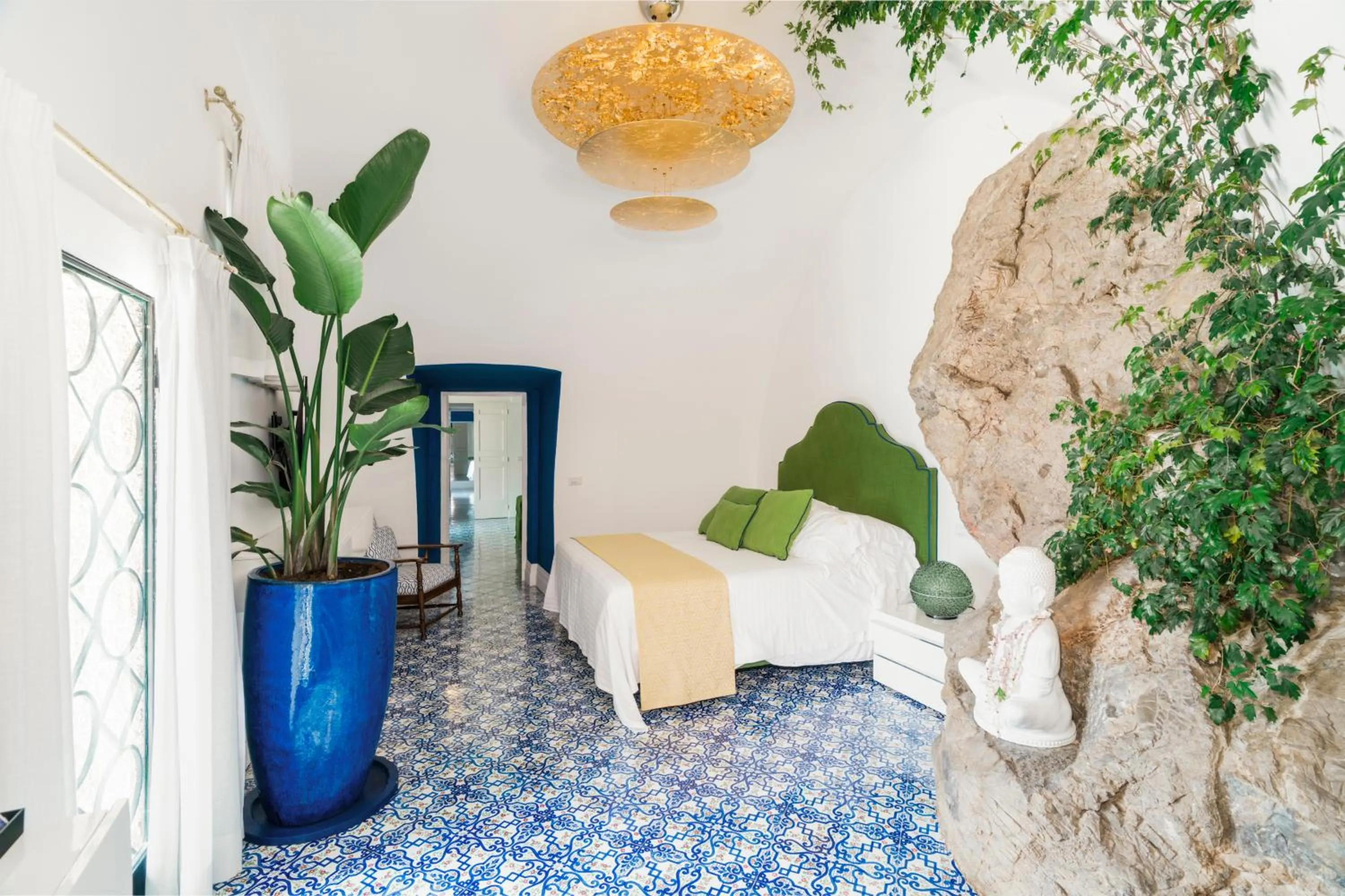 Photo of the whole room in Villa Magia