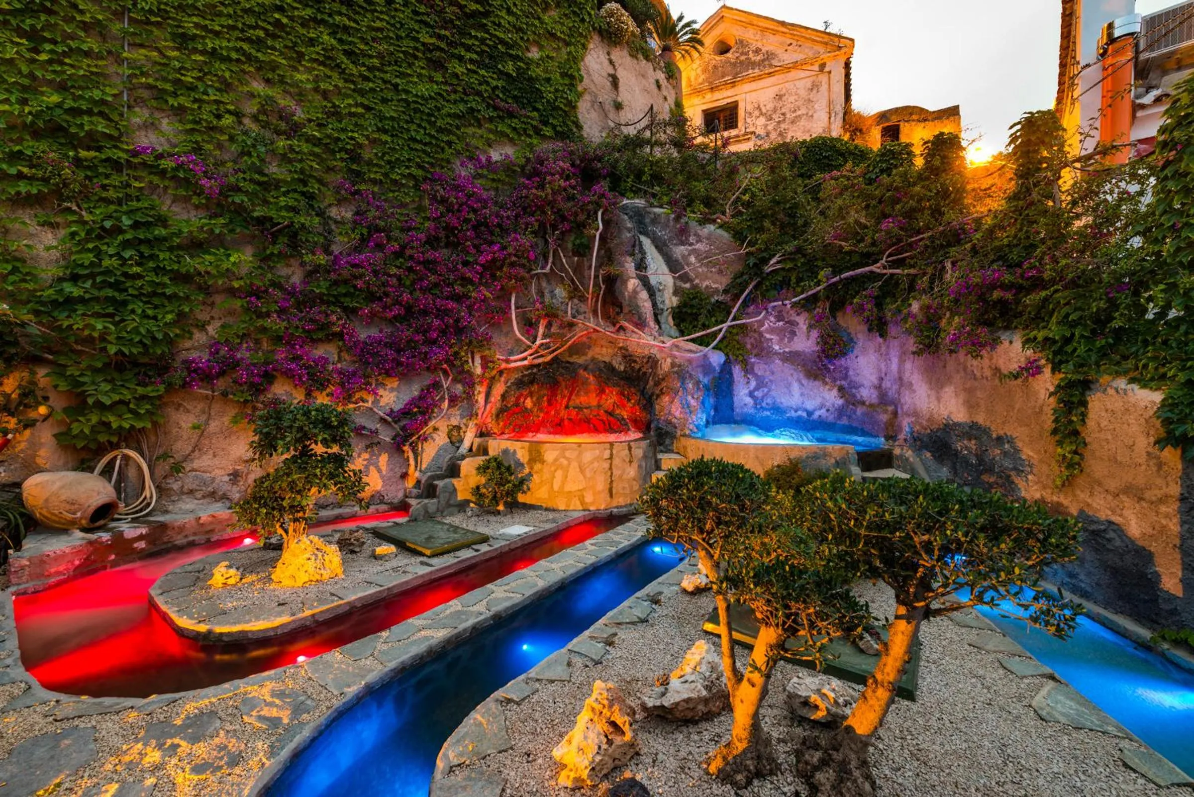 Hot Tub in Villa Magia