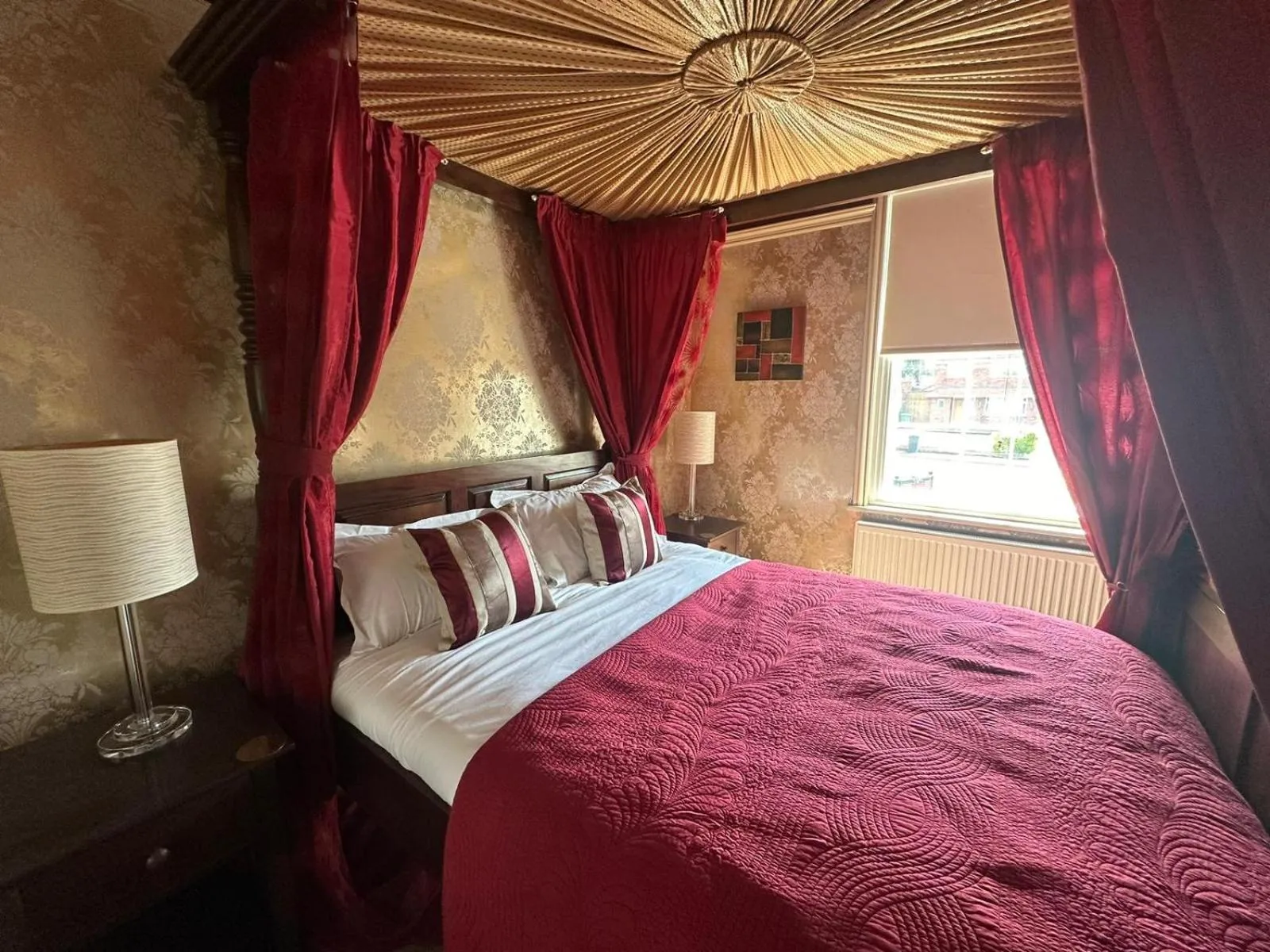 Bed in Old Orleton Inn