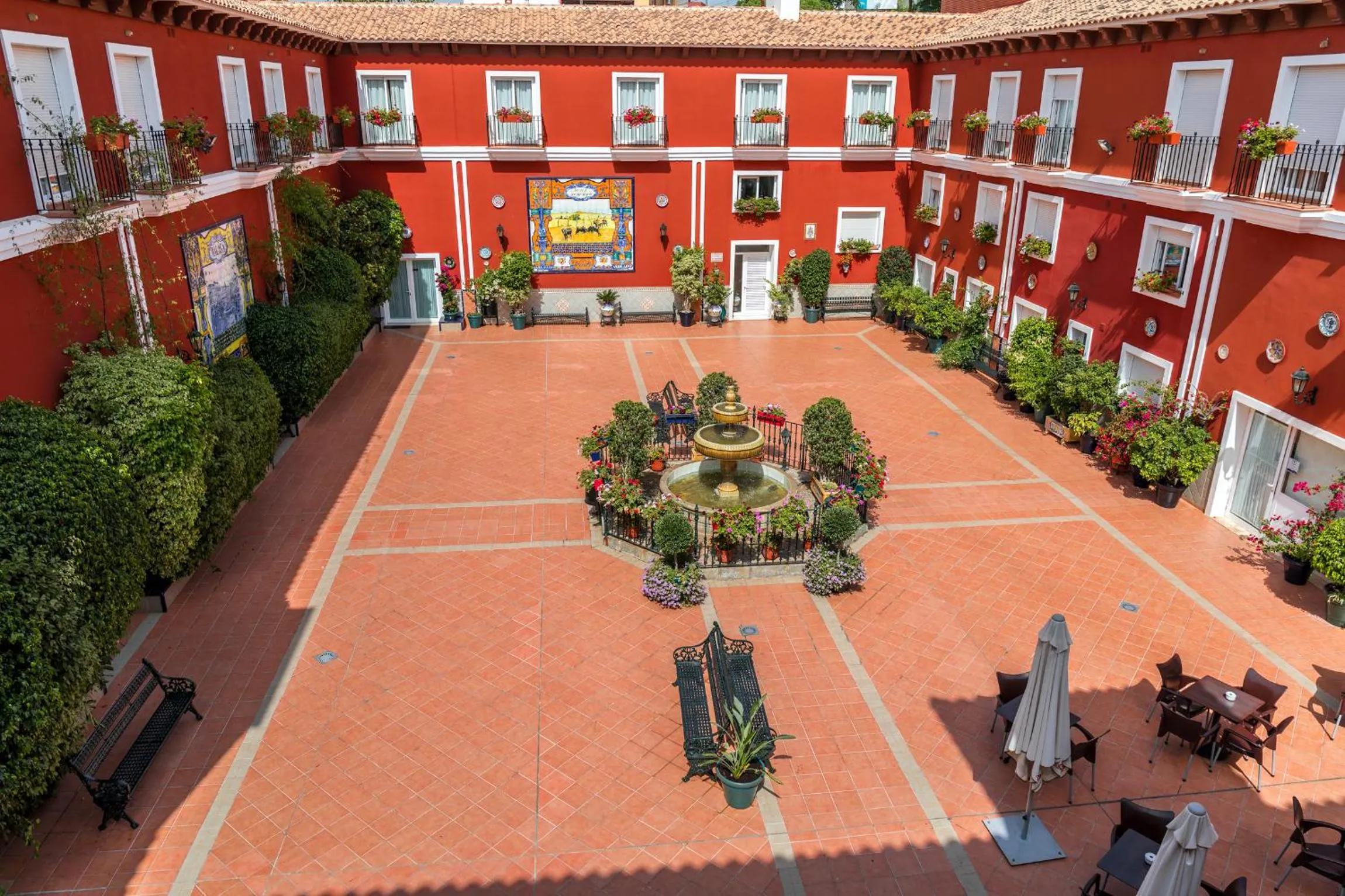 Property building in Hotel Romerito