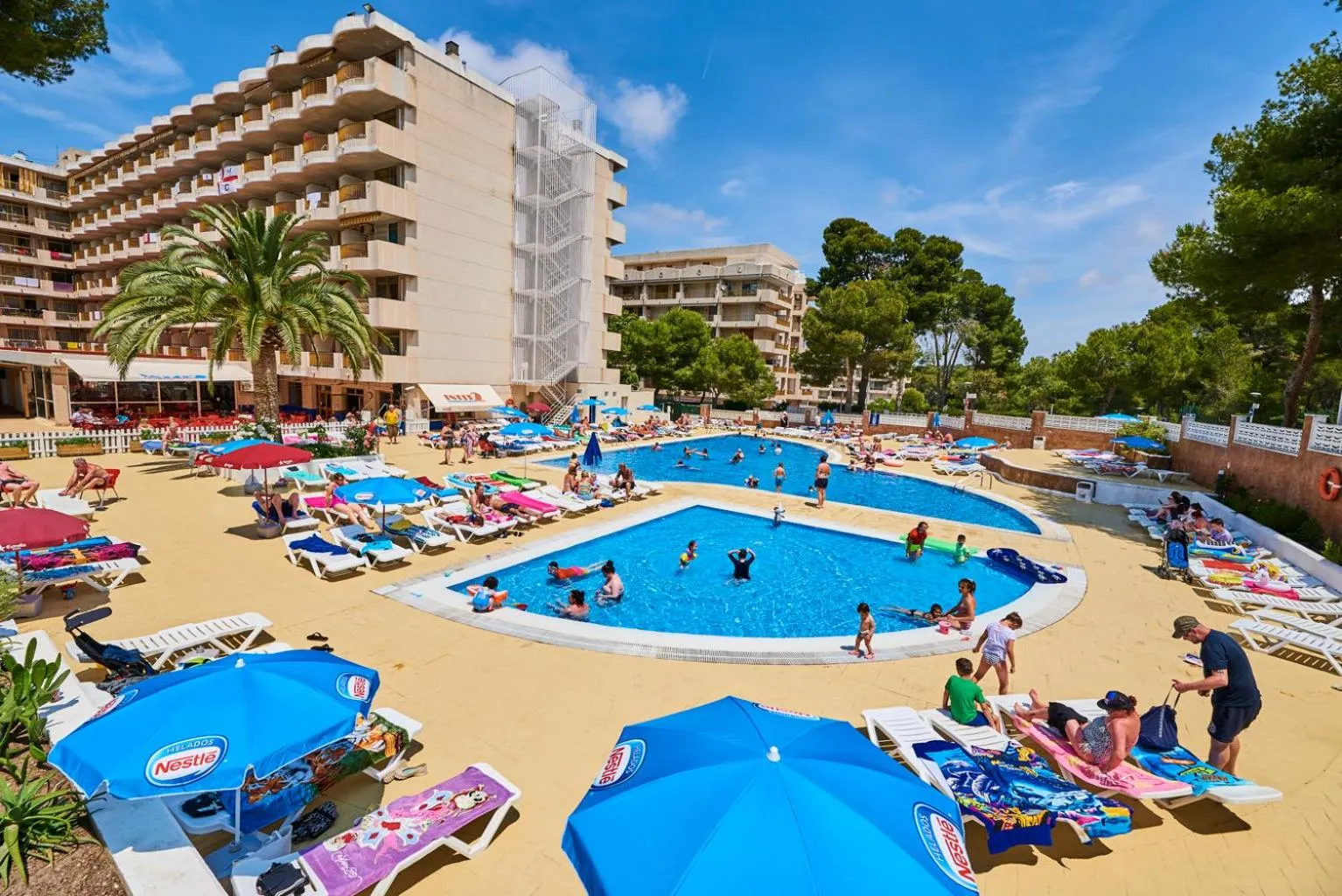 People, Swimming Pool in Inter2Salou