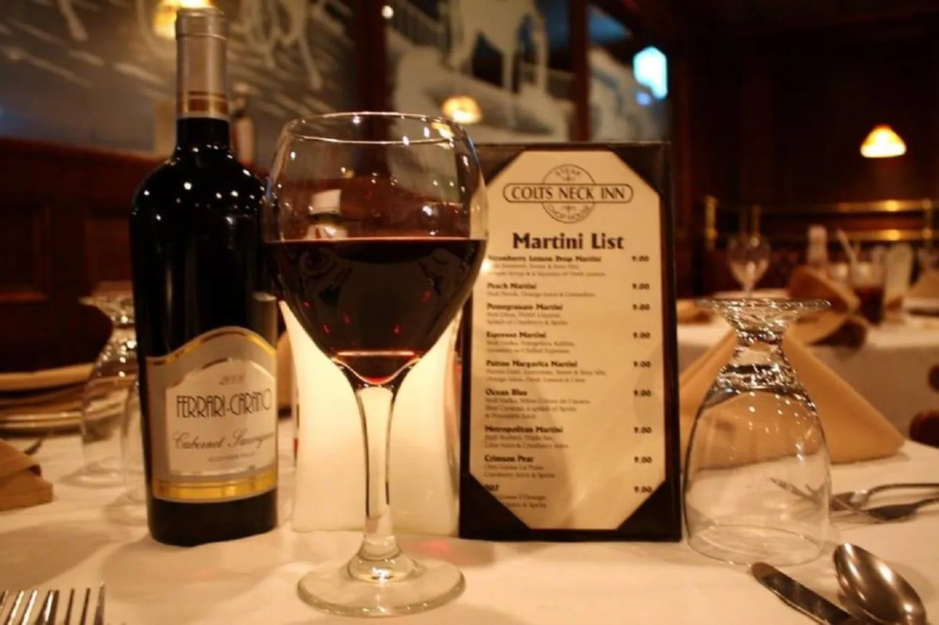 Restaurant/places to eat in Colts Neck Inn Hotel