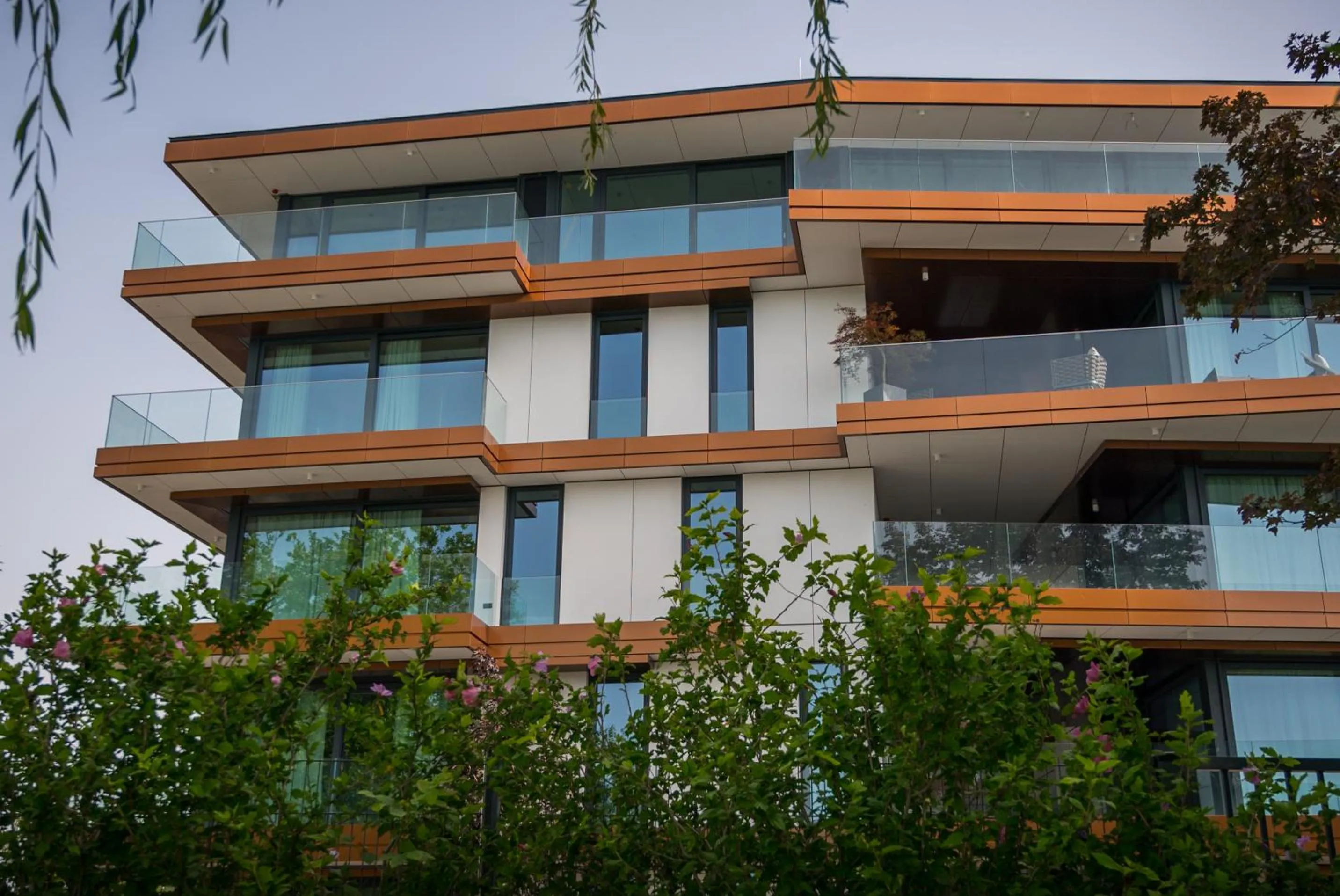 Property building in BJ81 Suite Hotel