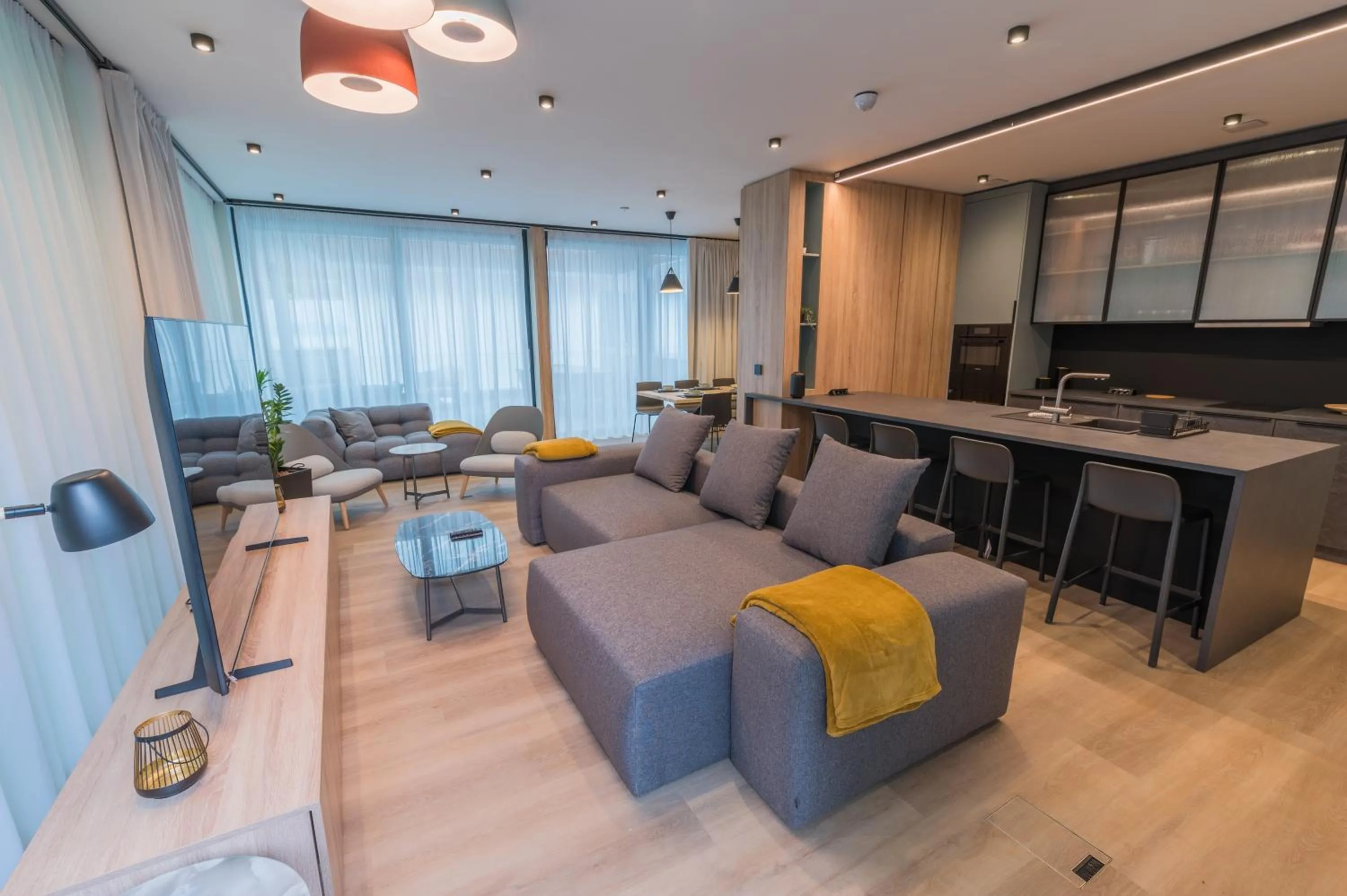 TV and multimedia in BJ81 Suite Hotel