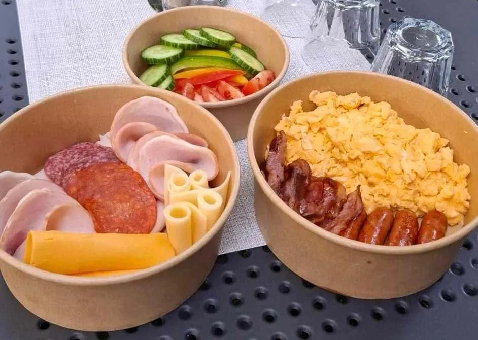 Breakfast in BJ81 Suite Hotel