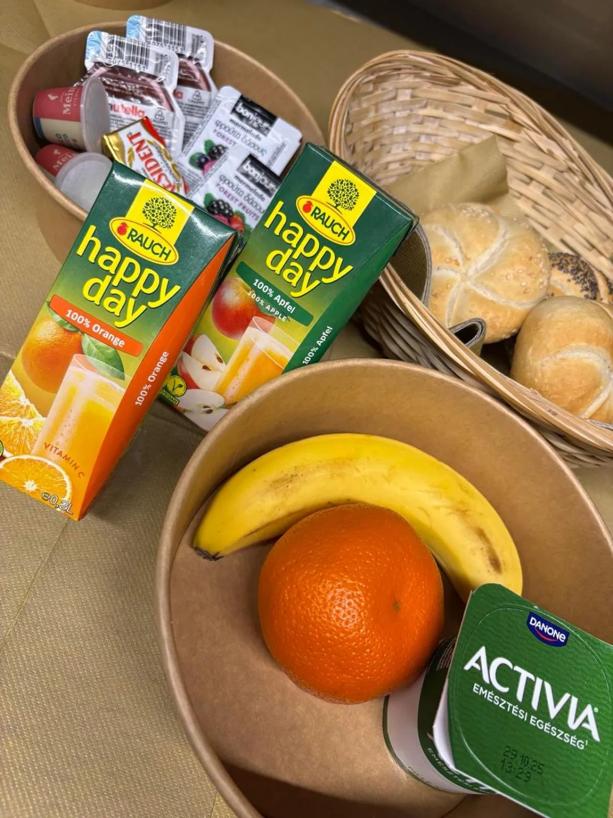 Breakfast in BJ81 Suite Hotel