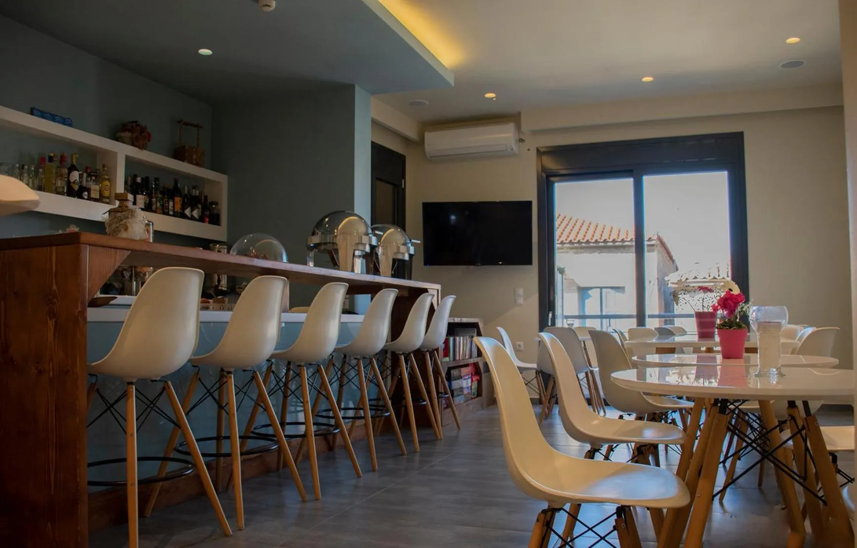 Communal lounge/ TV room in Derveni Luxury Apartments