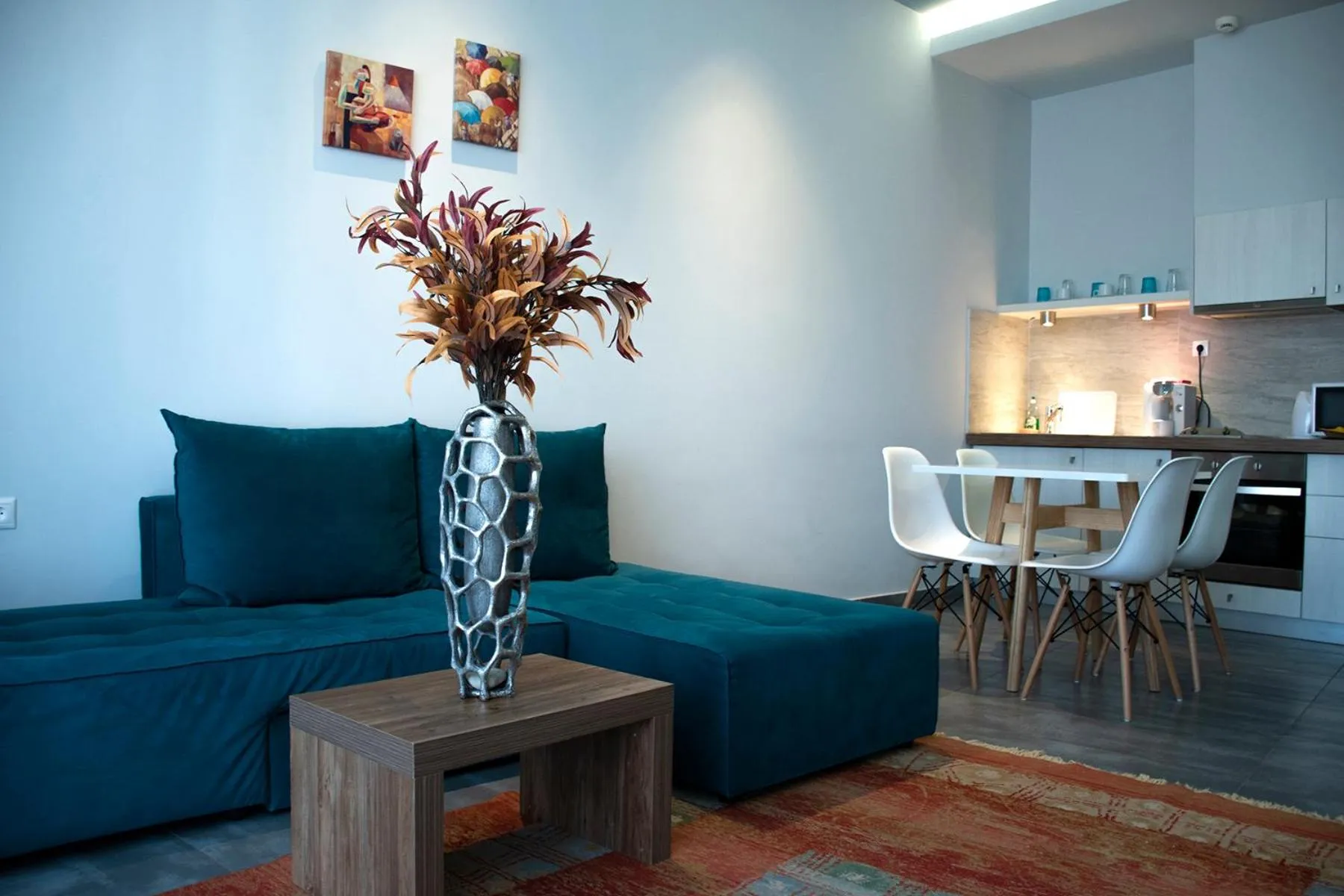 Photo of the whole room in Derveni Luxury Apartments