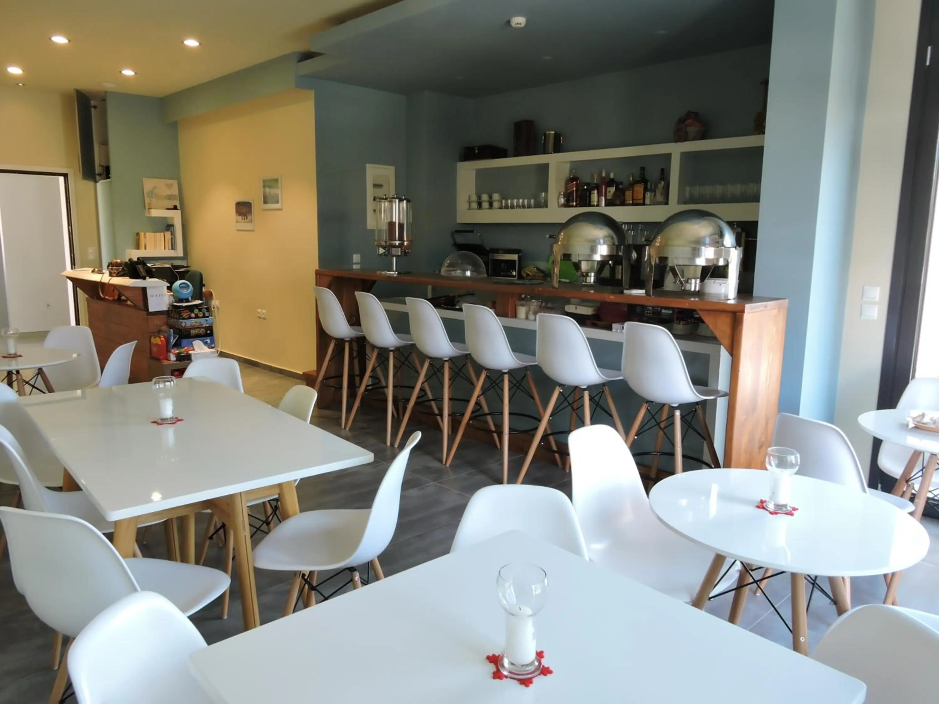 Food and drinks in Derveni Luxury Apartments