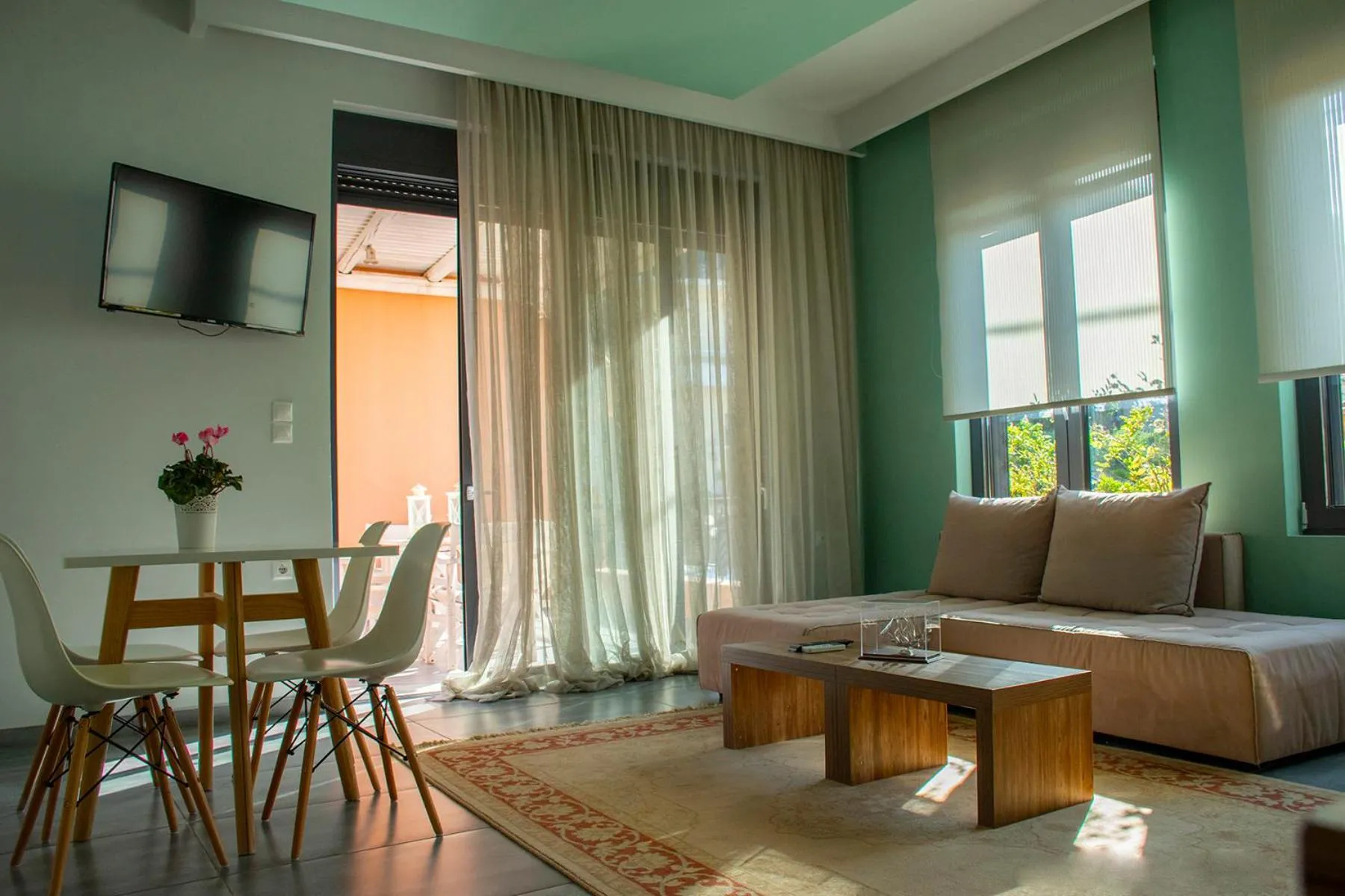 Photo of the whole room in Derveni Luxury Apartments