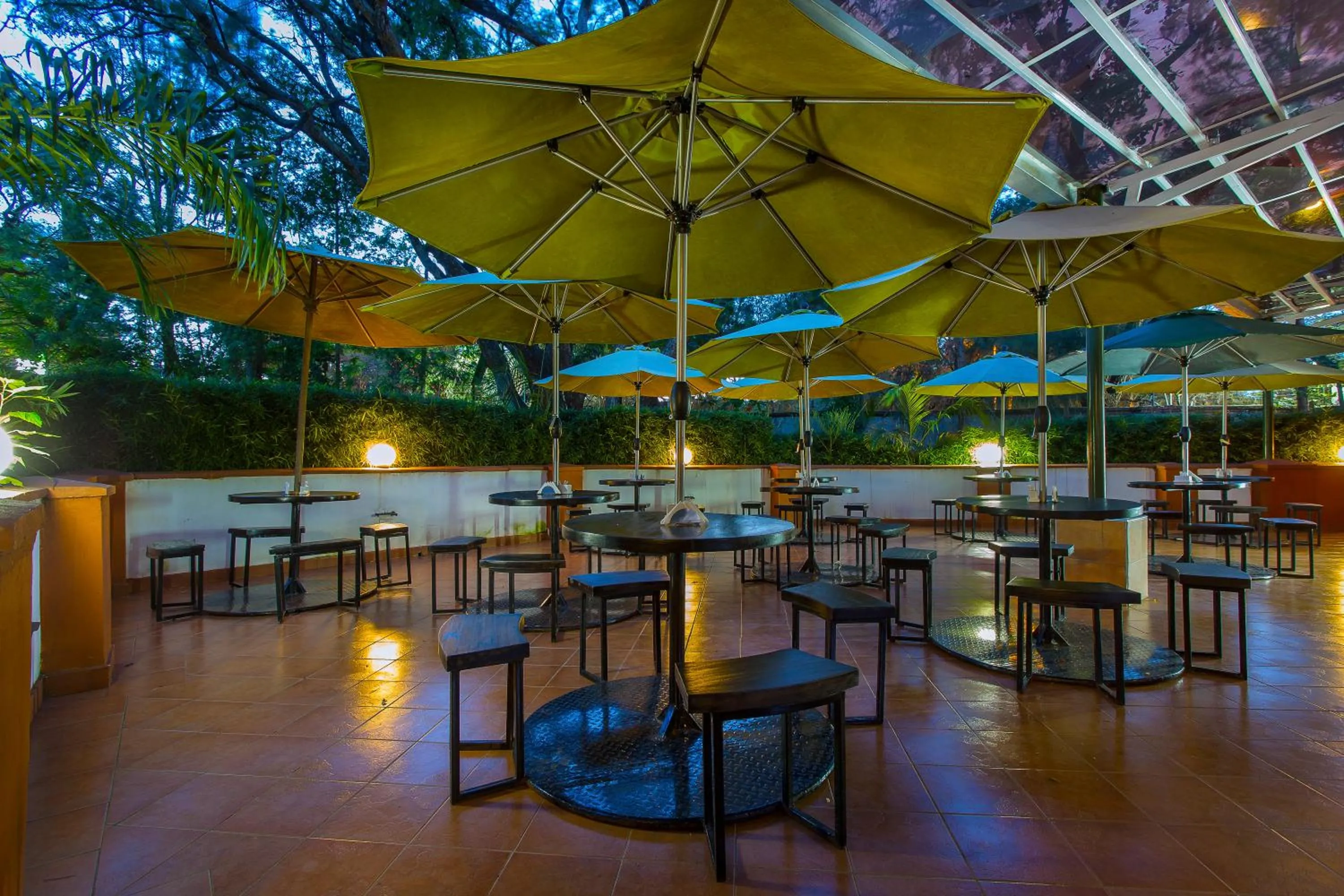 Restaurant/places to eat in Convent International Hotel- Nairobi