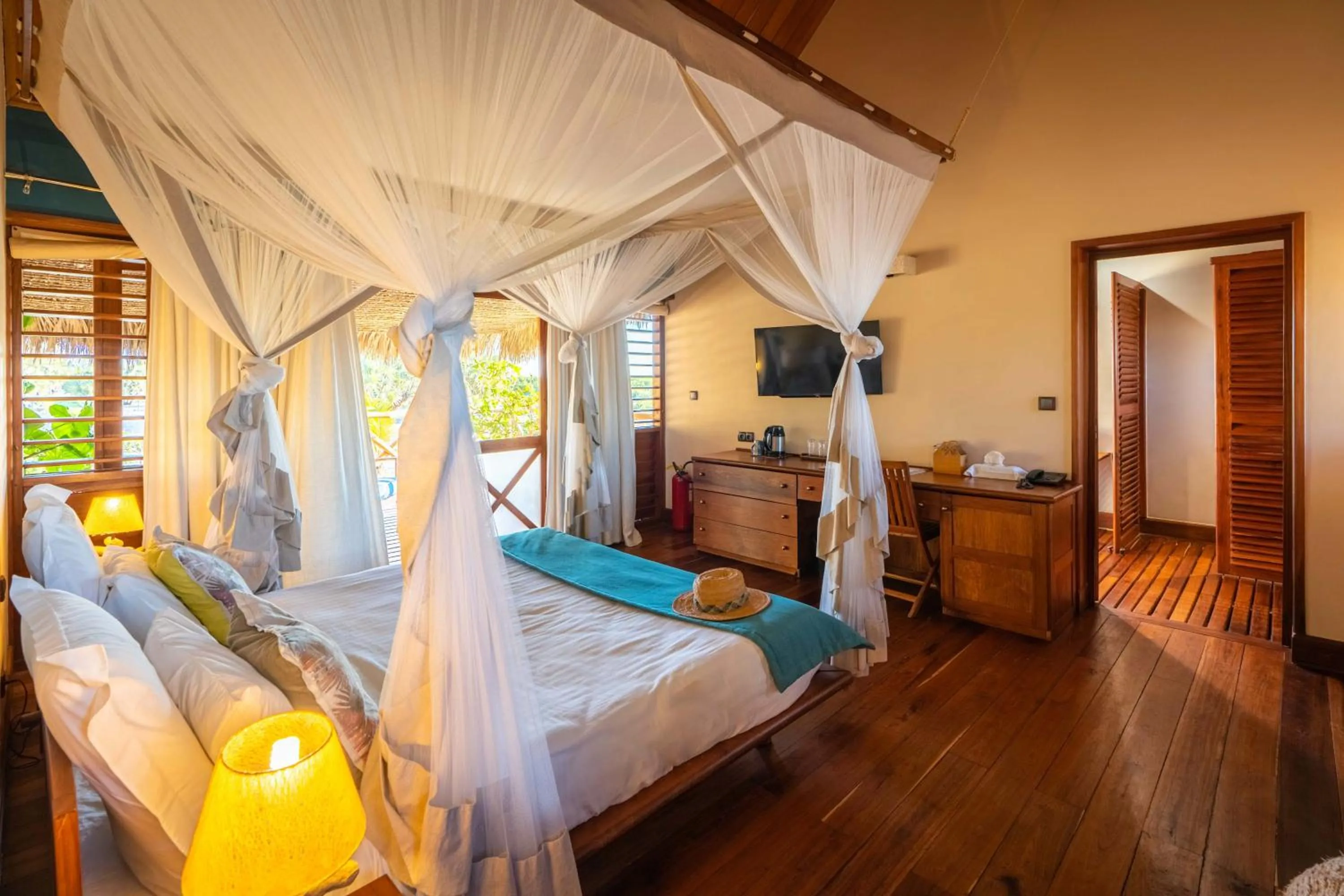 Bed in Hôtel Palissandre MORONDAVA