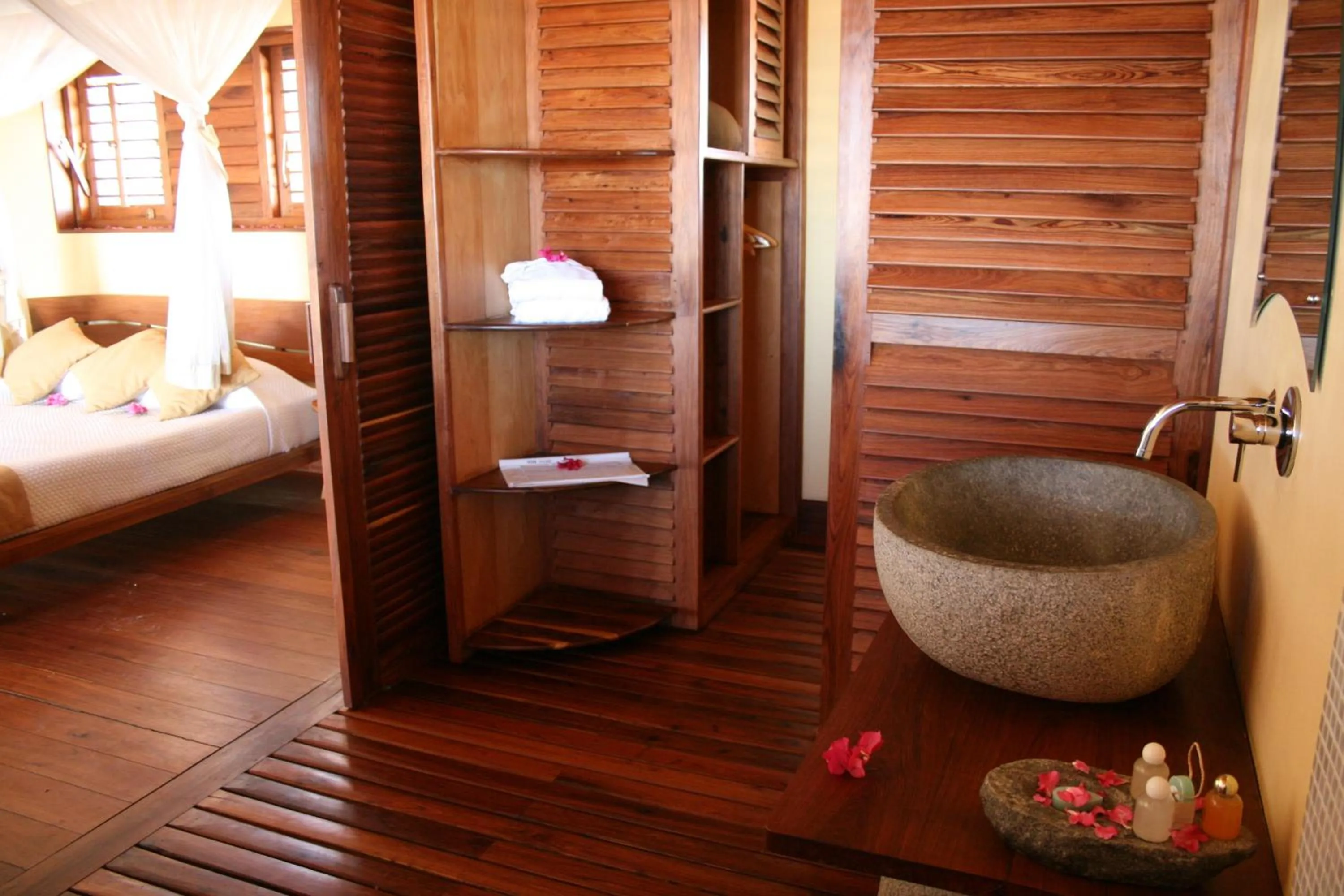 Bed in Hôtel Palissandre MORONDAVA