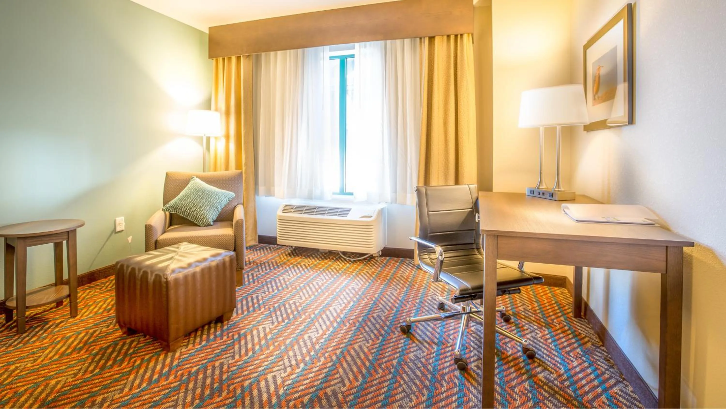 Photo of the whole room in Holiday Inn Express Wichita South by IHG