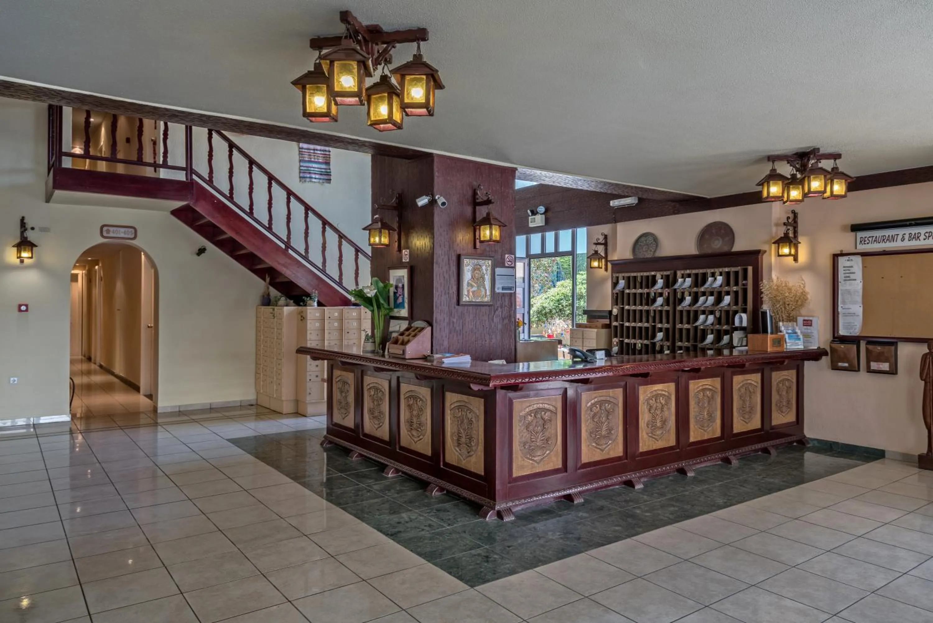 Lobby or reception in Lefkoniko Beach & Bay