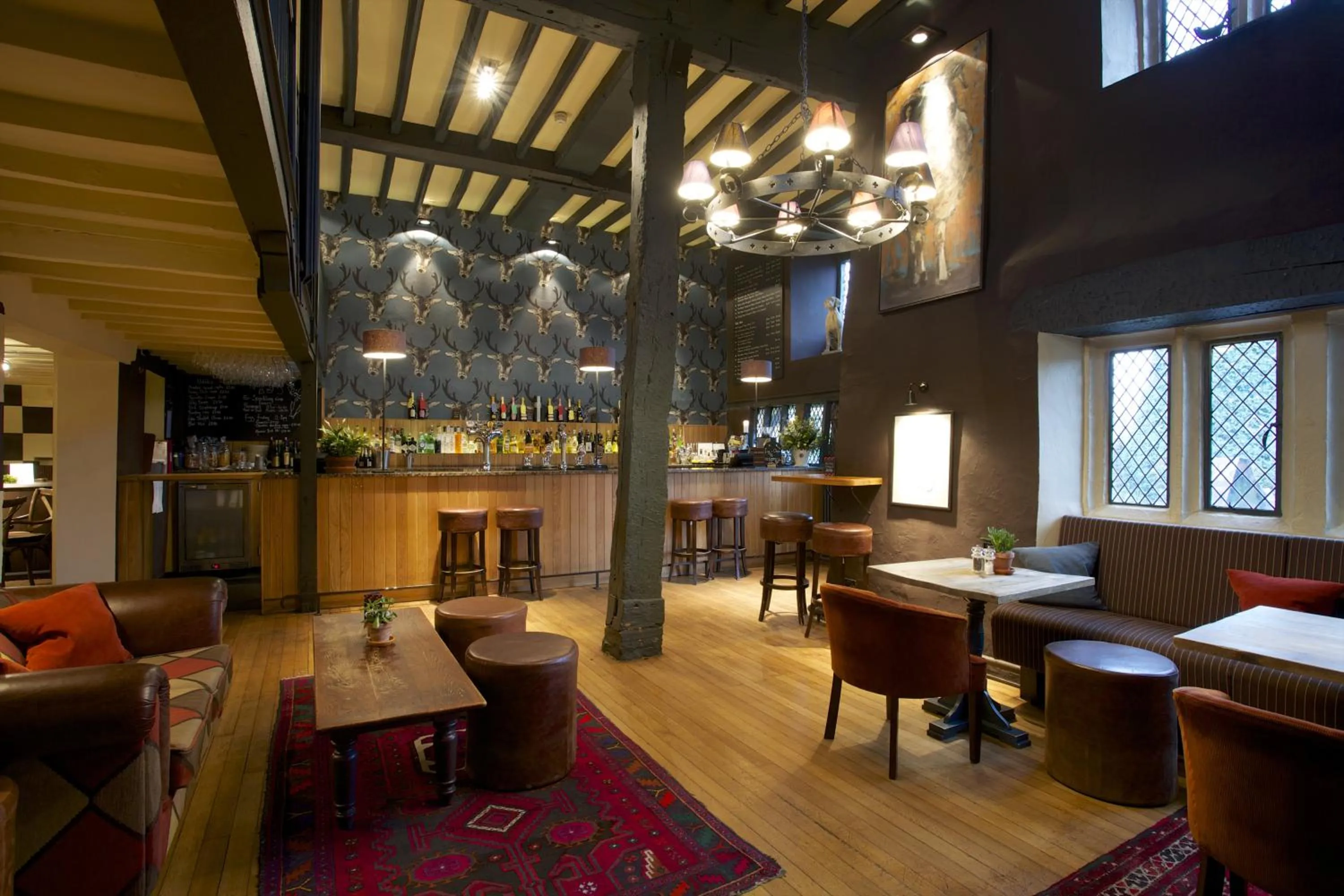 Lounge or bar in The Broadway Hotel