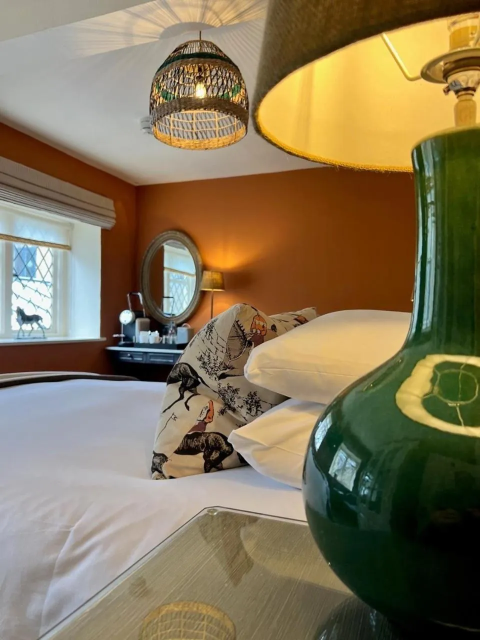 Bedroom, Bed in The Broadway Hotel