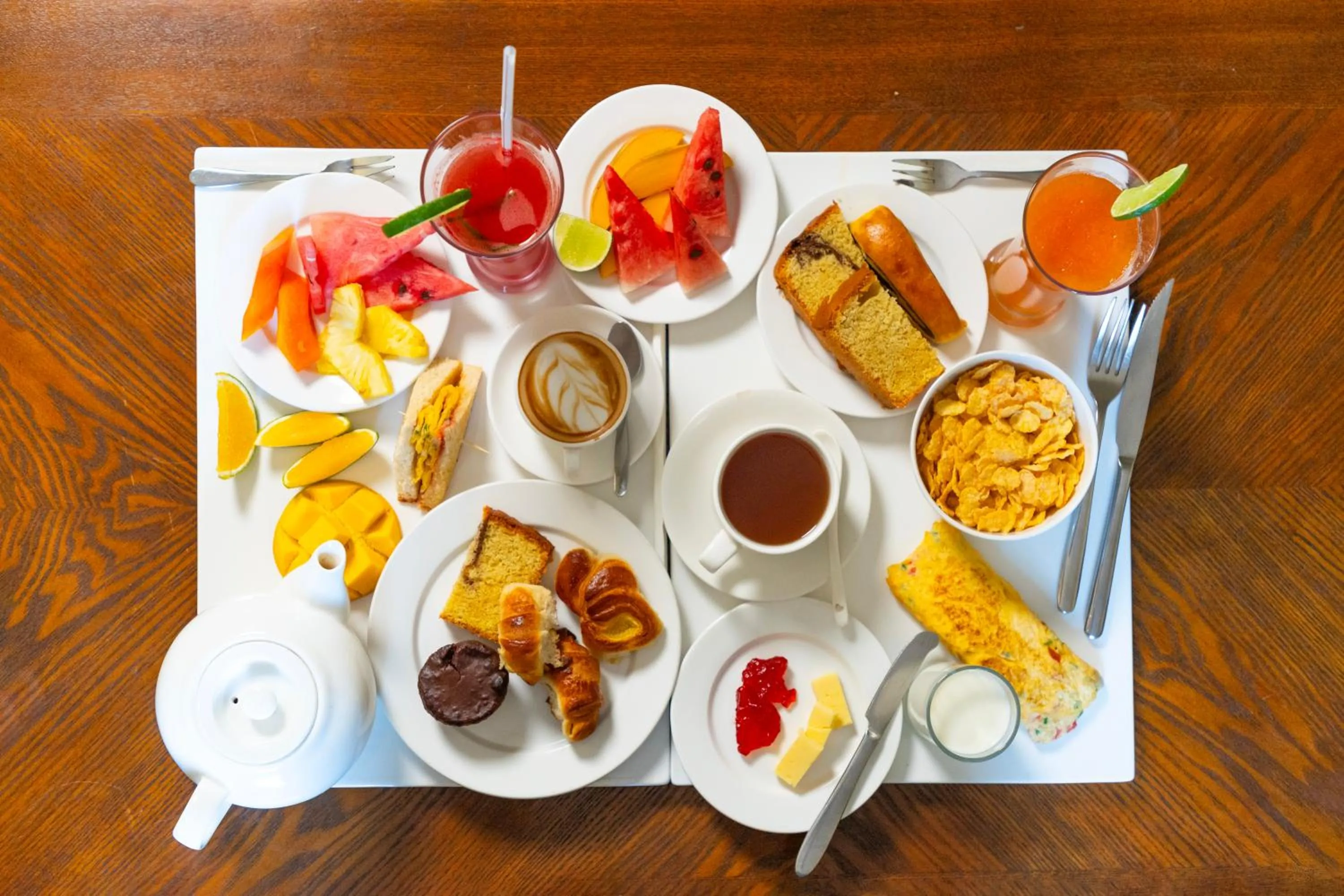 American breakfast in Dreamliner Hotel