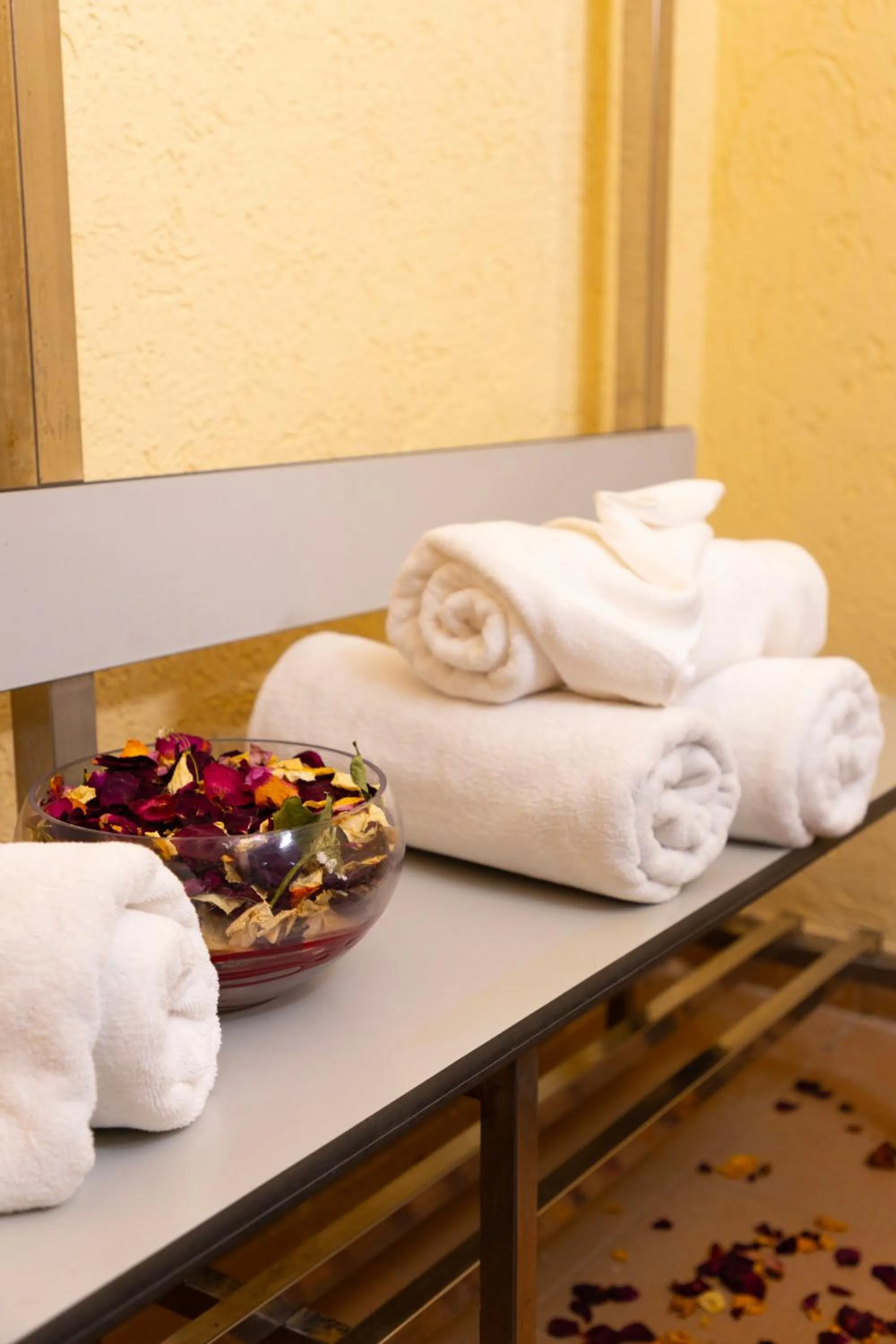 Sauna, Bed in Dreamliner Hotel