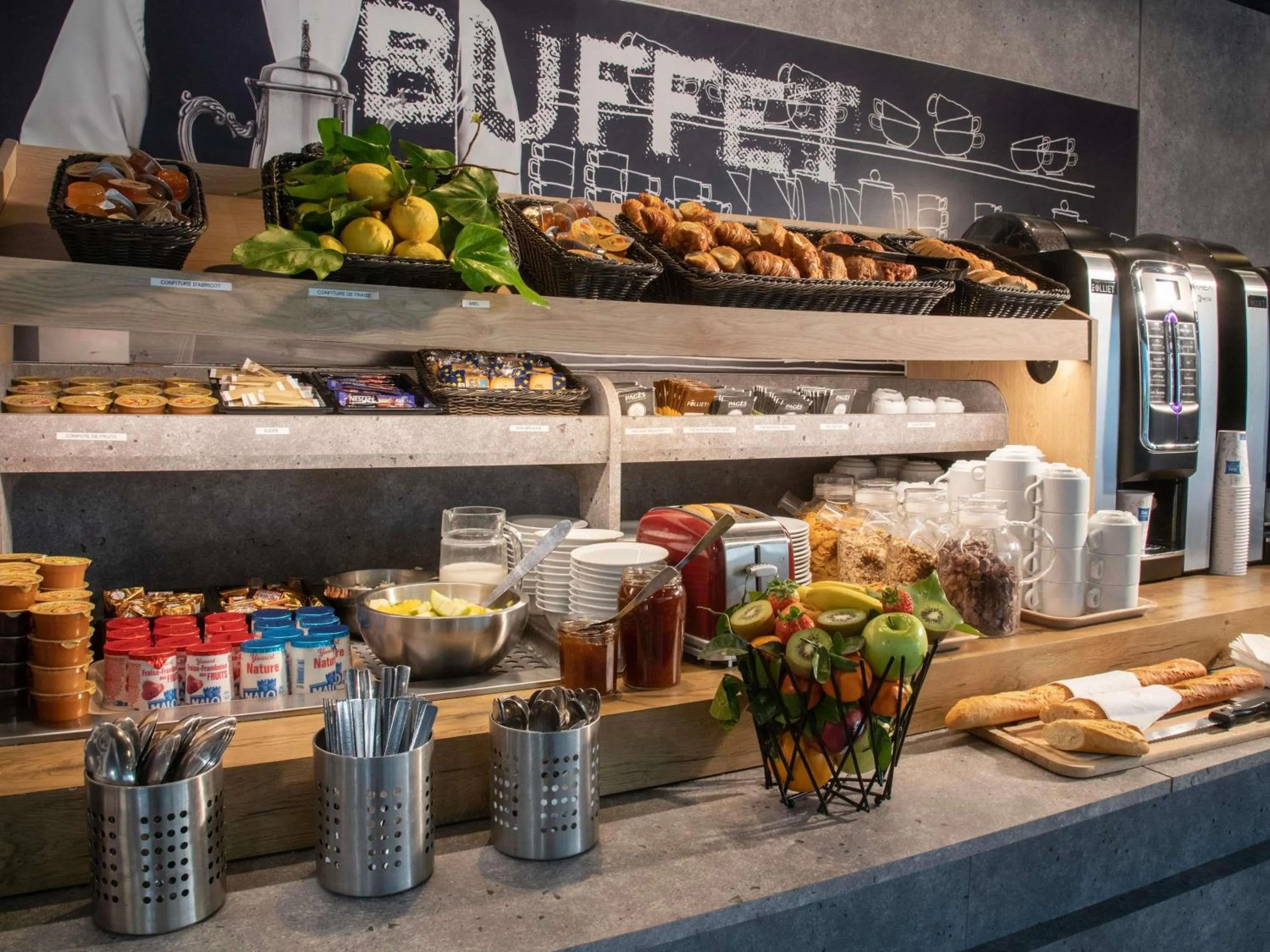 Breakfast in ibis budget Menton Bord de Mer