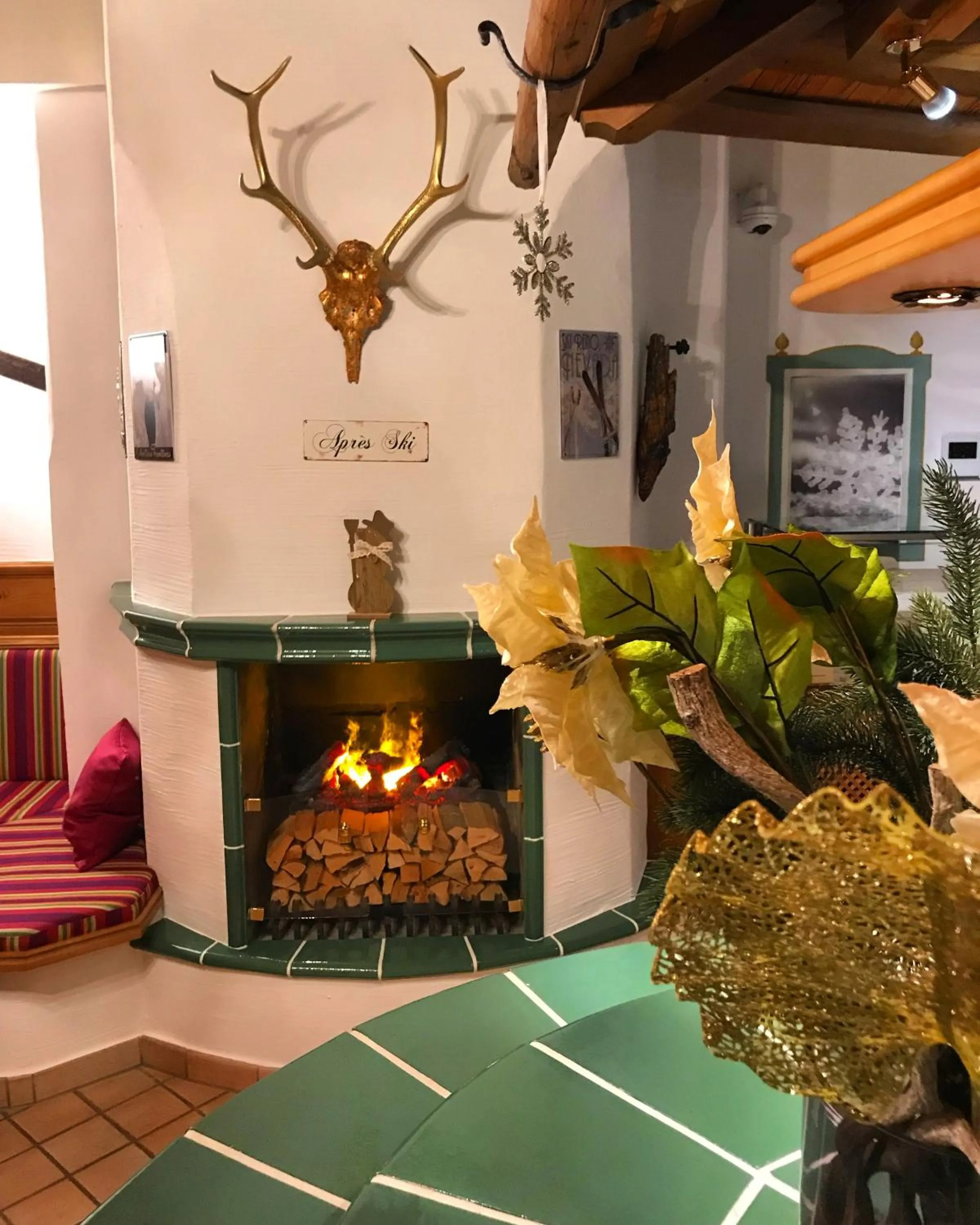 Lobby or reception in Andi's Skihotel