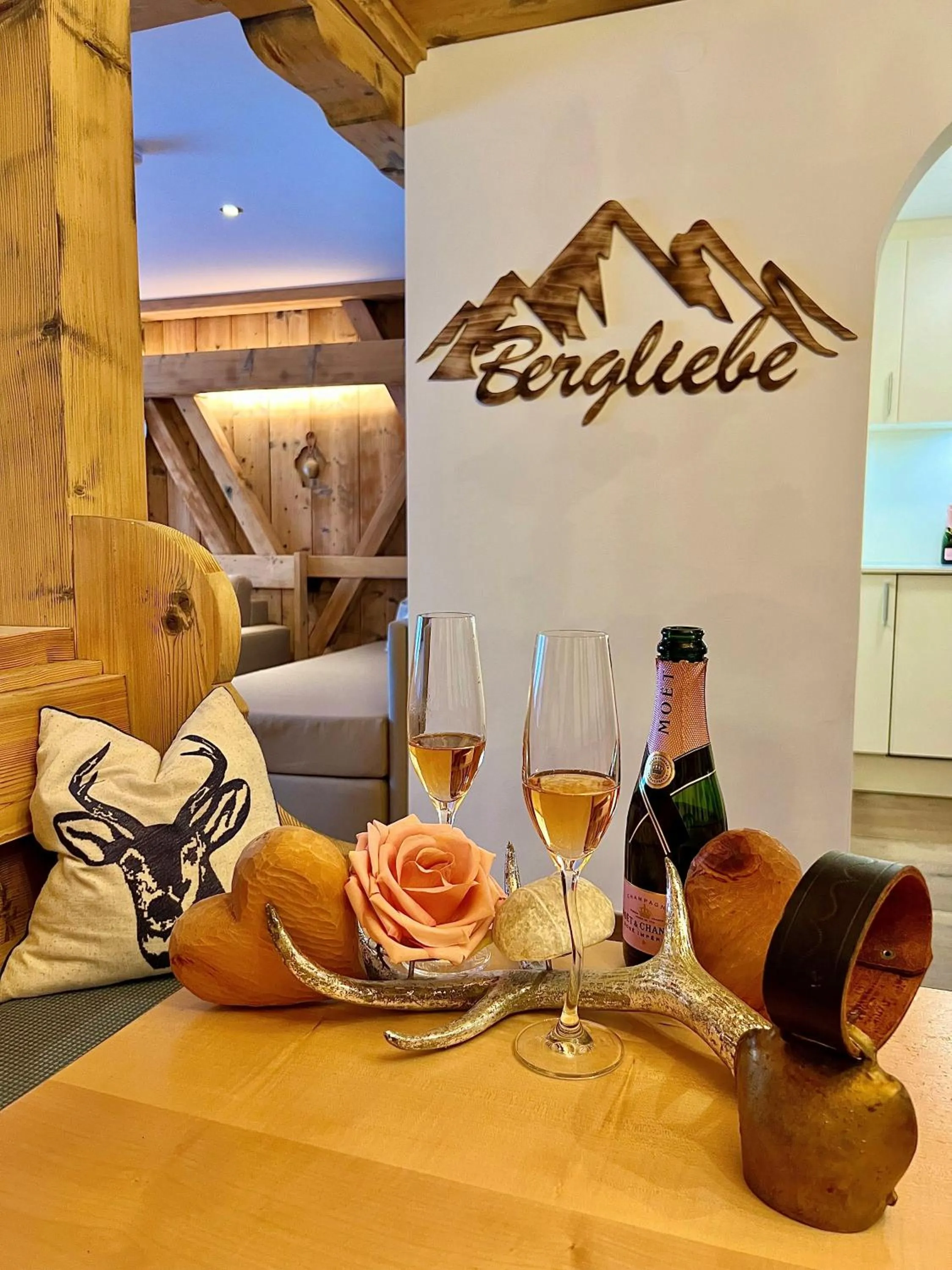 Decorative detail in Andi's Skihotel