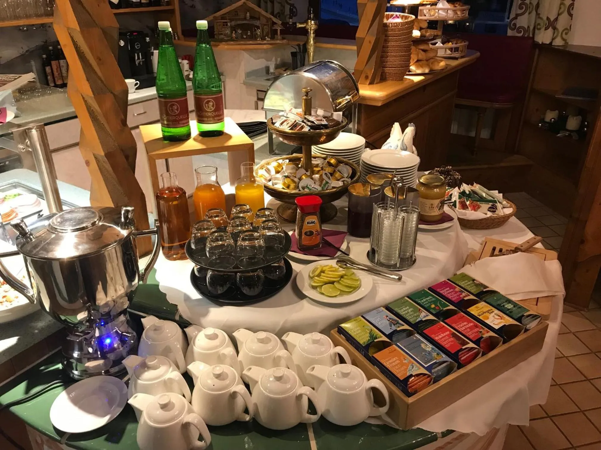 Breakfast in Andi's Skihotel