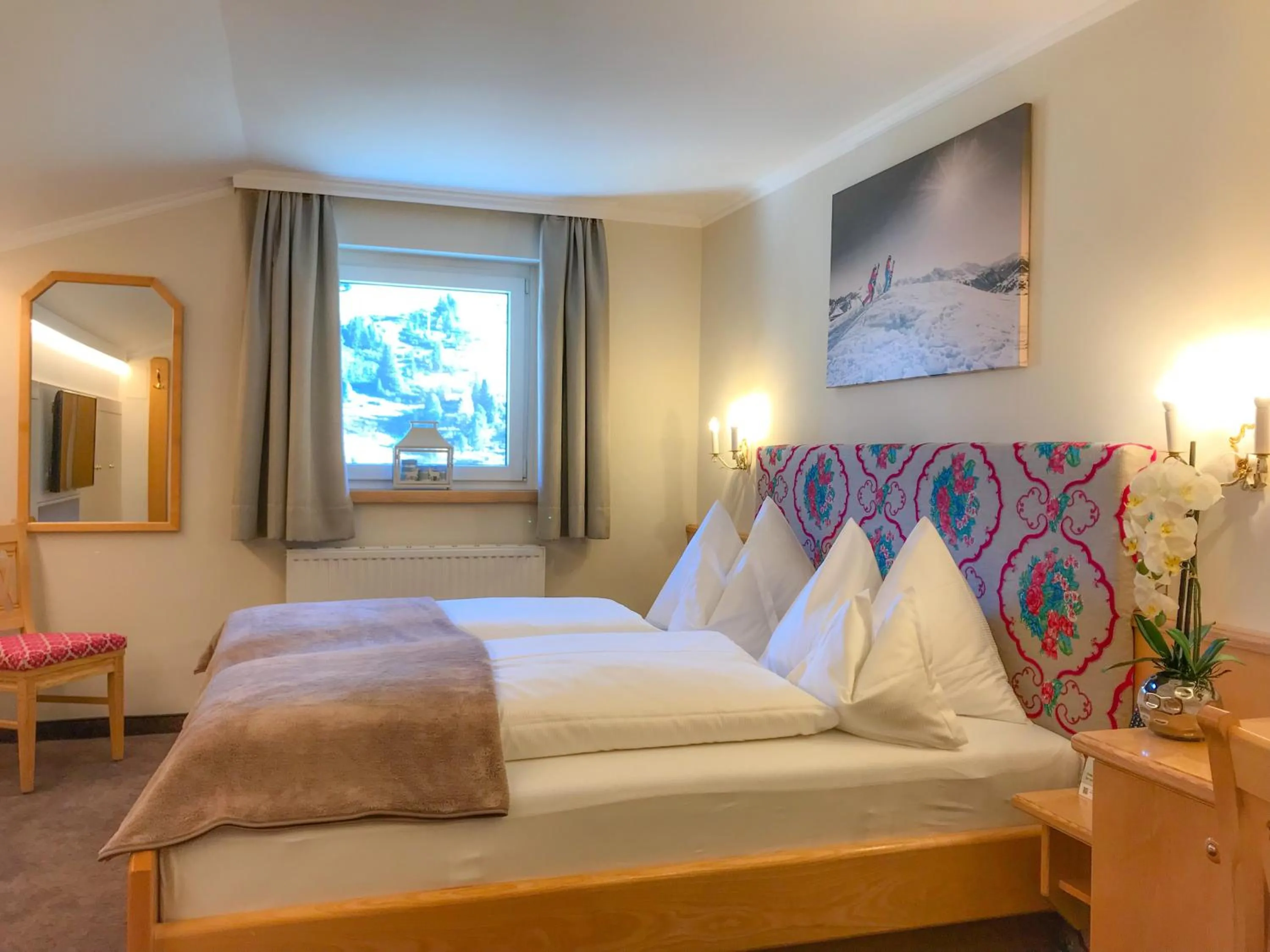 Decorative detail, Bed in Andi's Skihotel