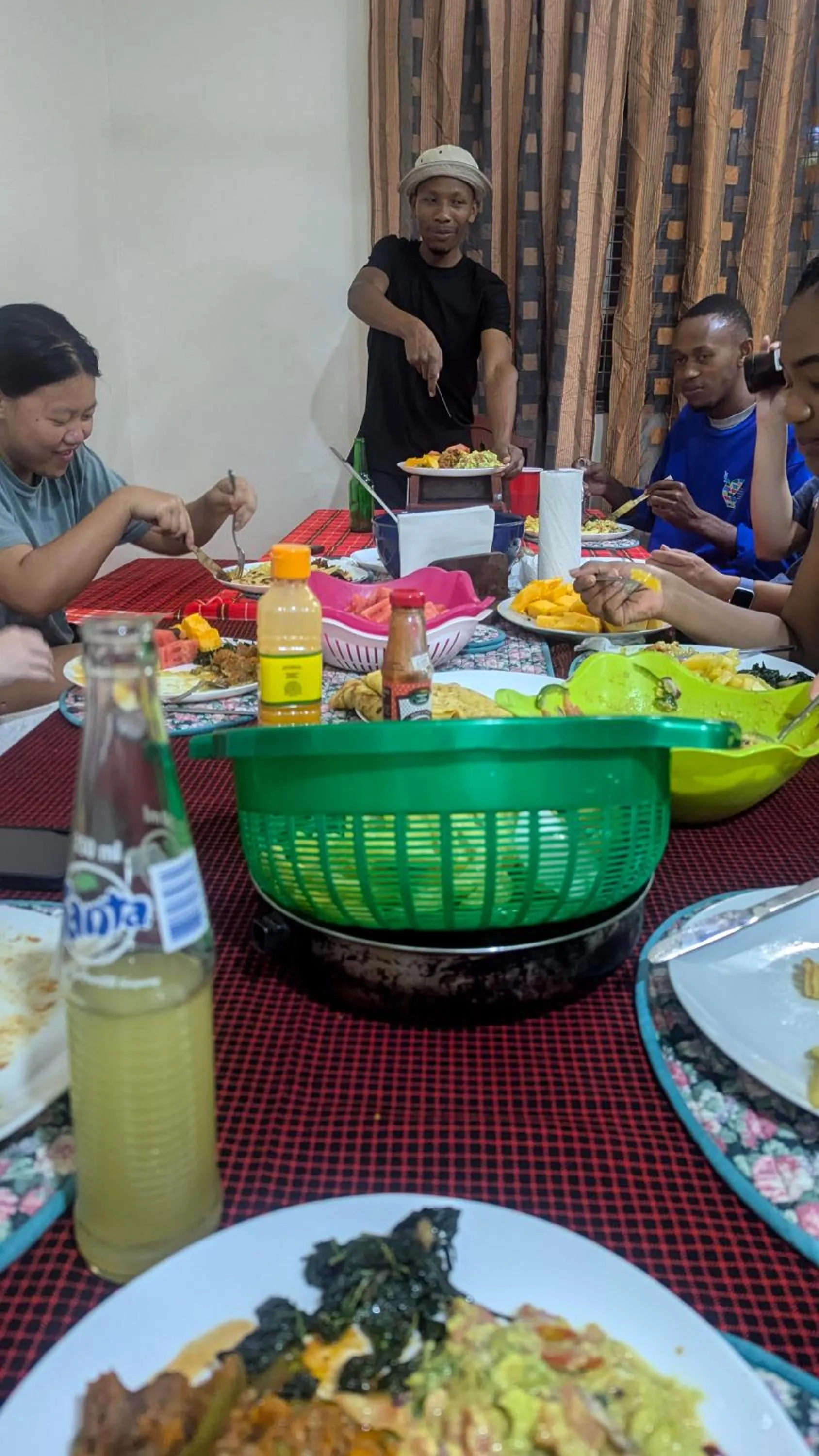 Food and drinks in JACARANDA HOMESTAY
