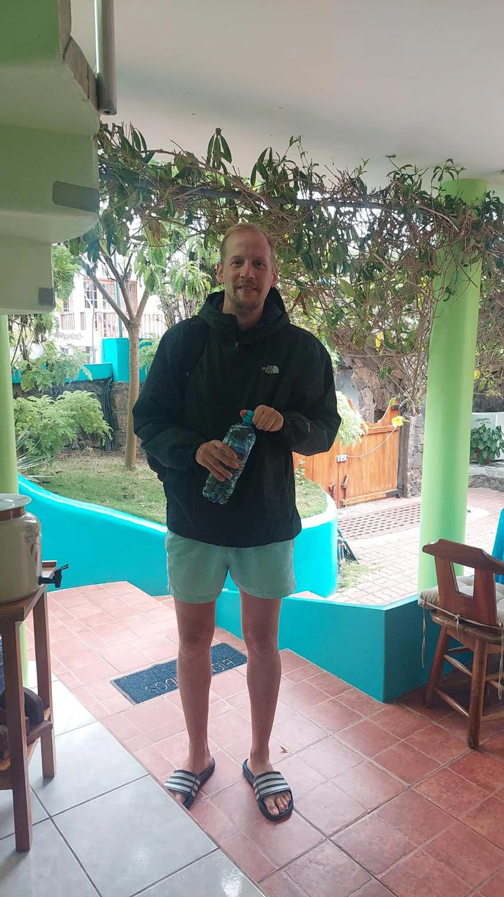 Property building in Hostal Casa Edén