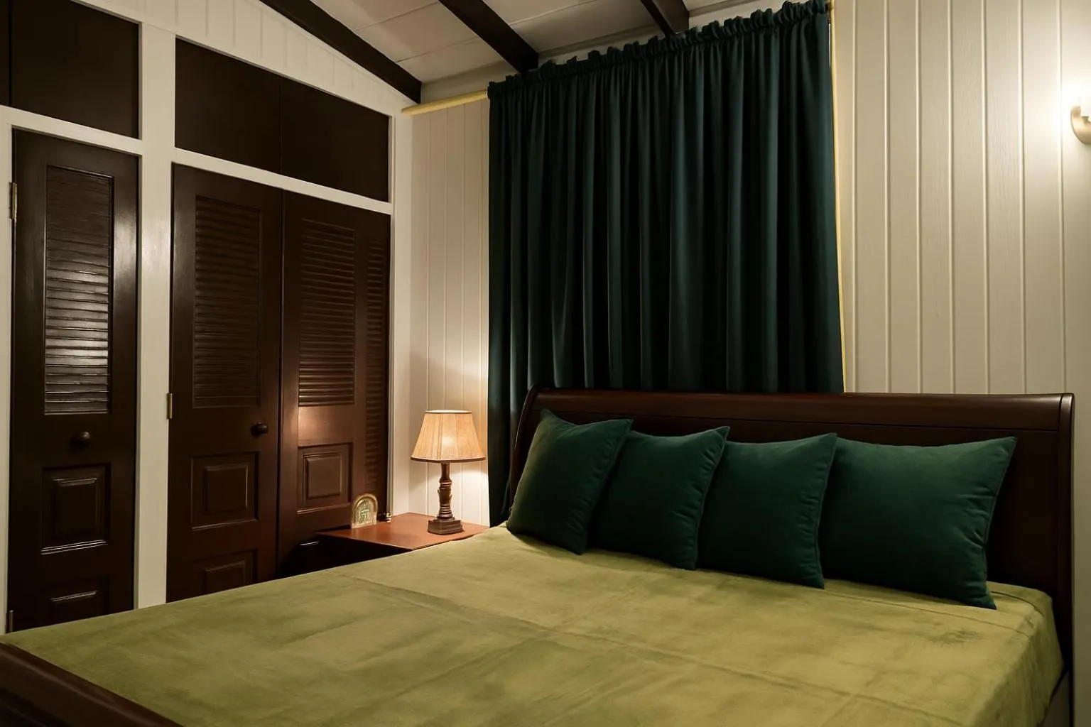 Bed in El Oasis Hotel