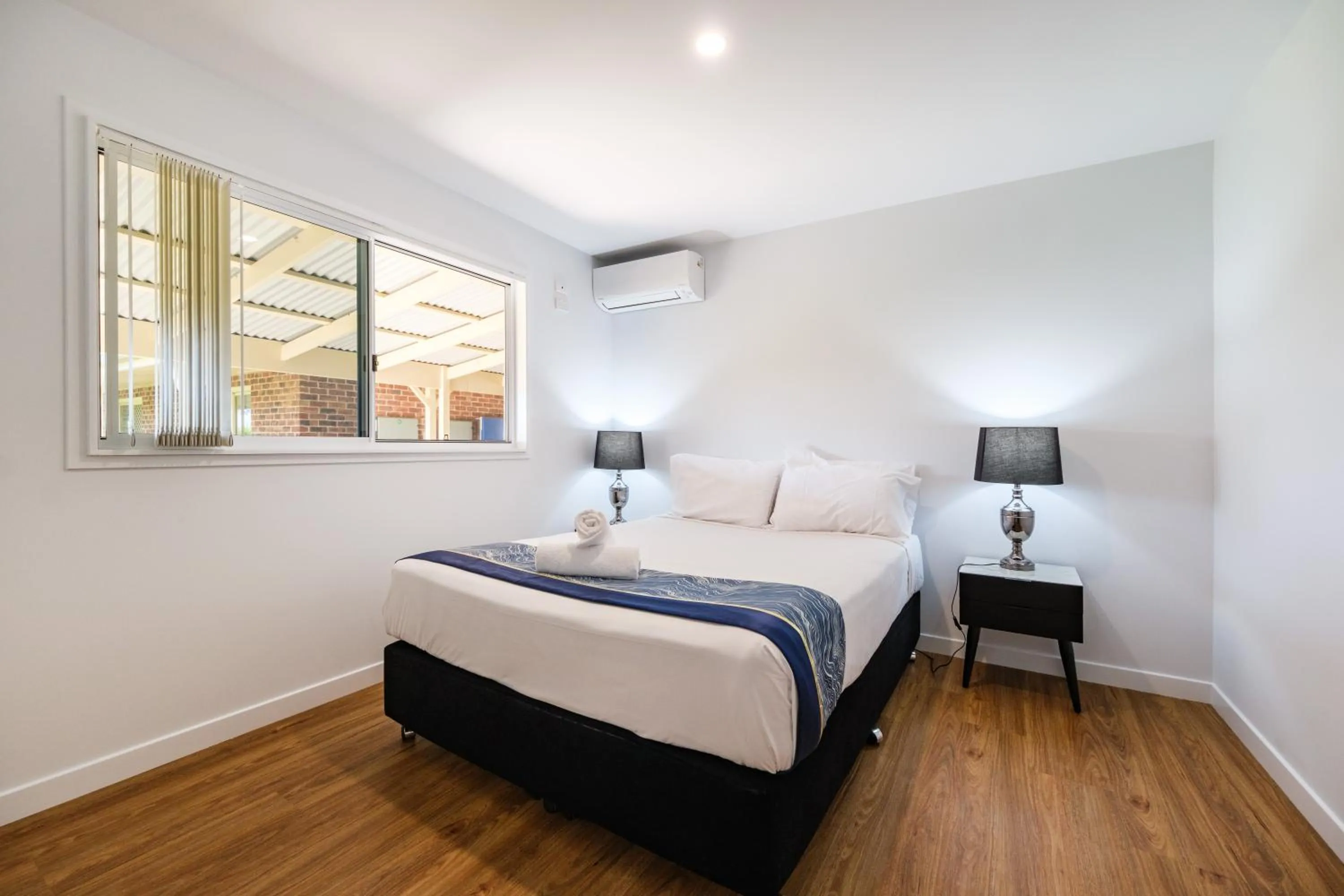 Bed in Stockmans Motel