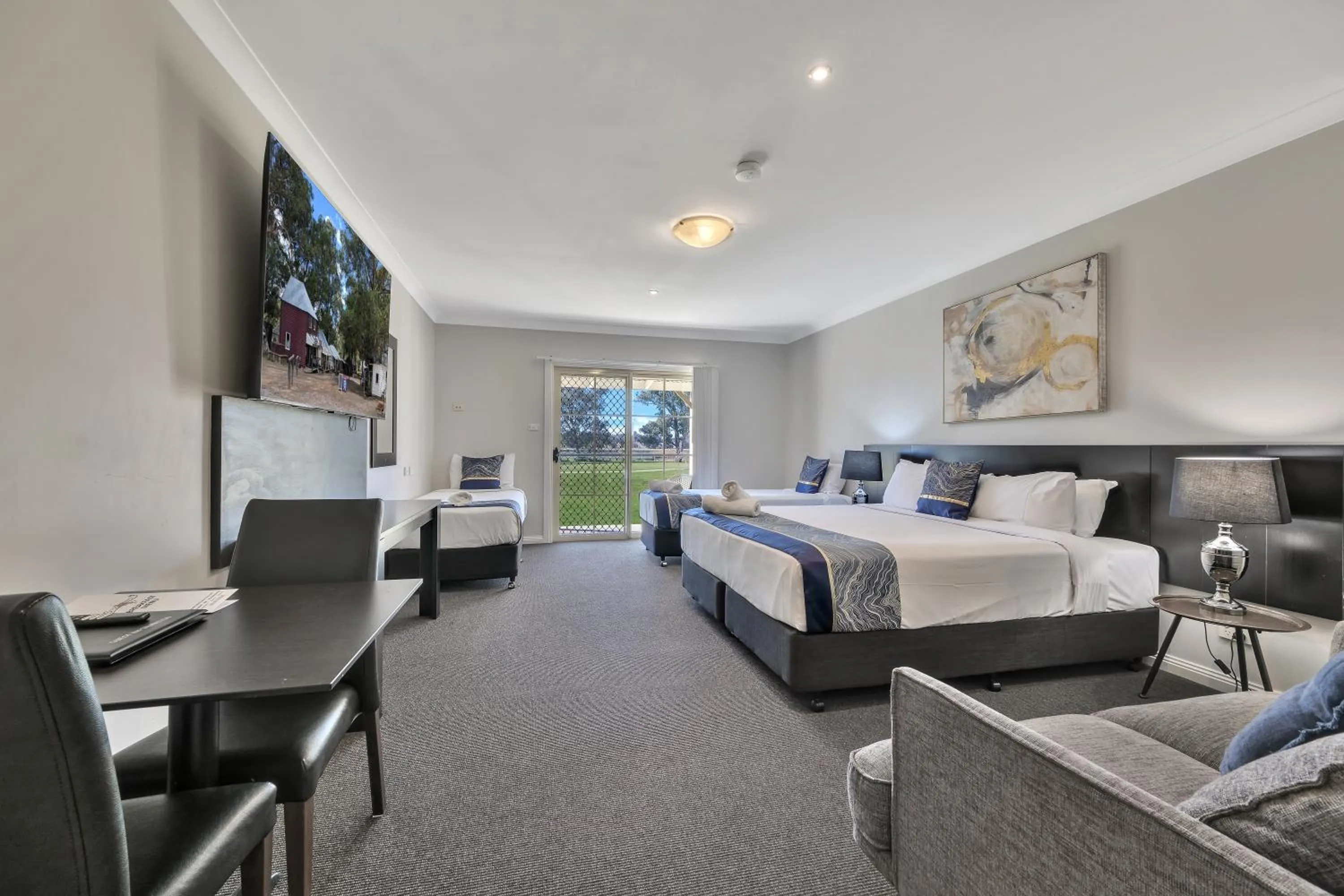 Bed in Stockmans Motel